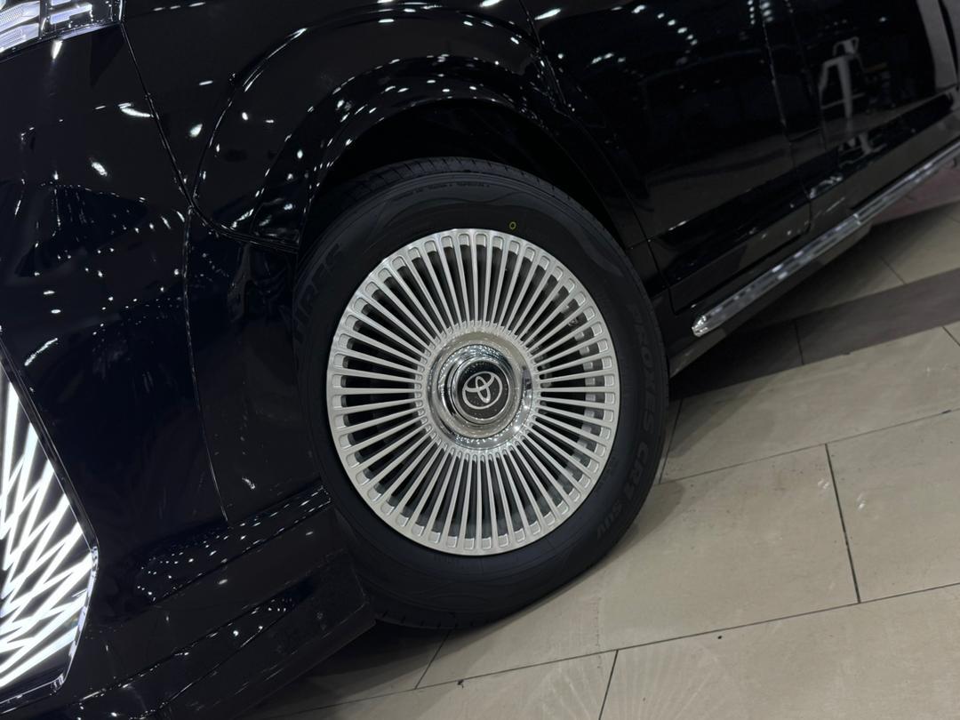 HIACE SPORT RIM 18INCH / H300-SR-5002-GZ