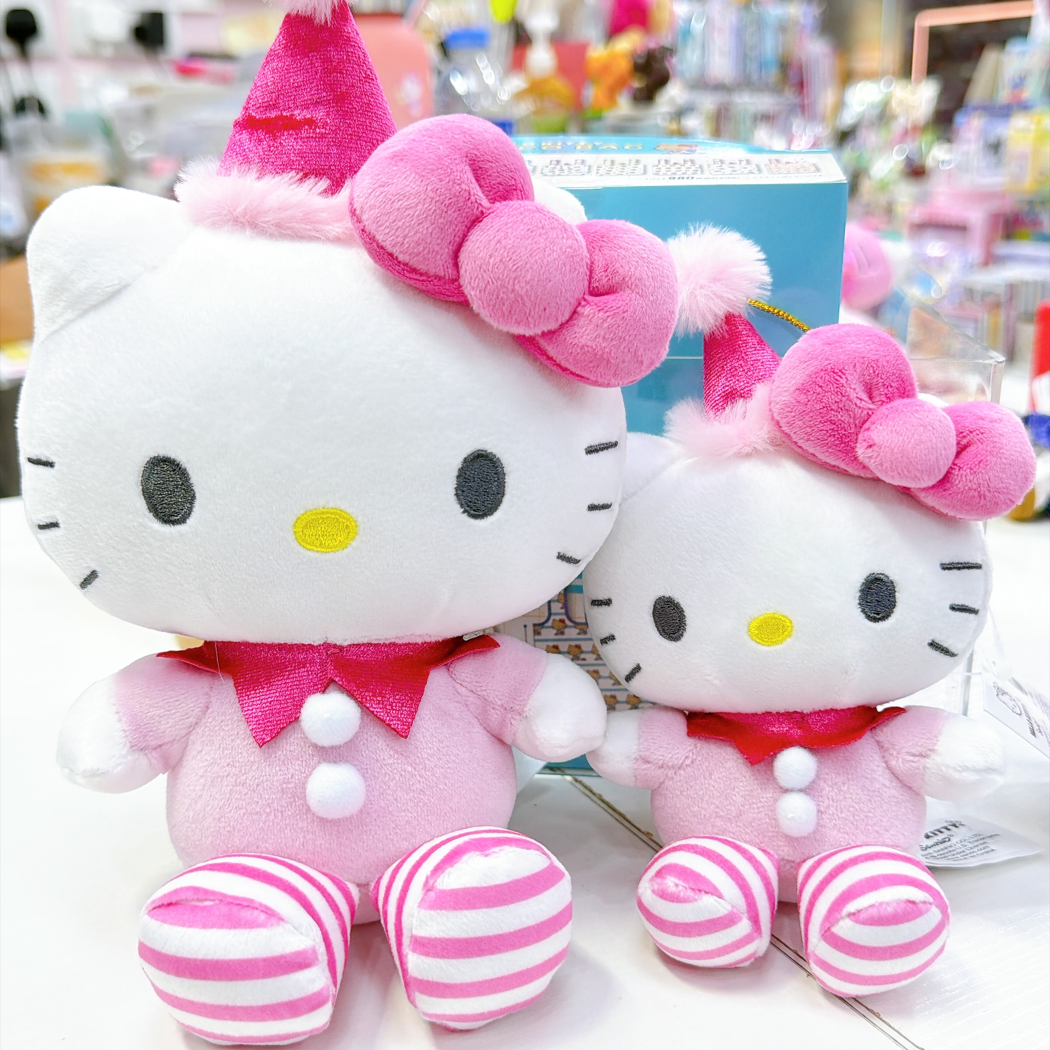 原裝行貨 Kitty粉紅聖誕節系列薑餅人公仔掛飾