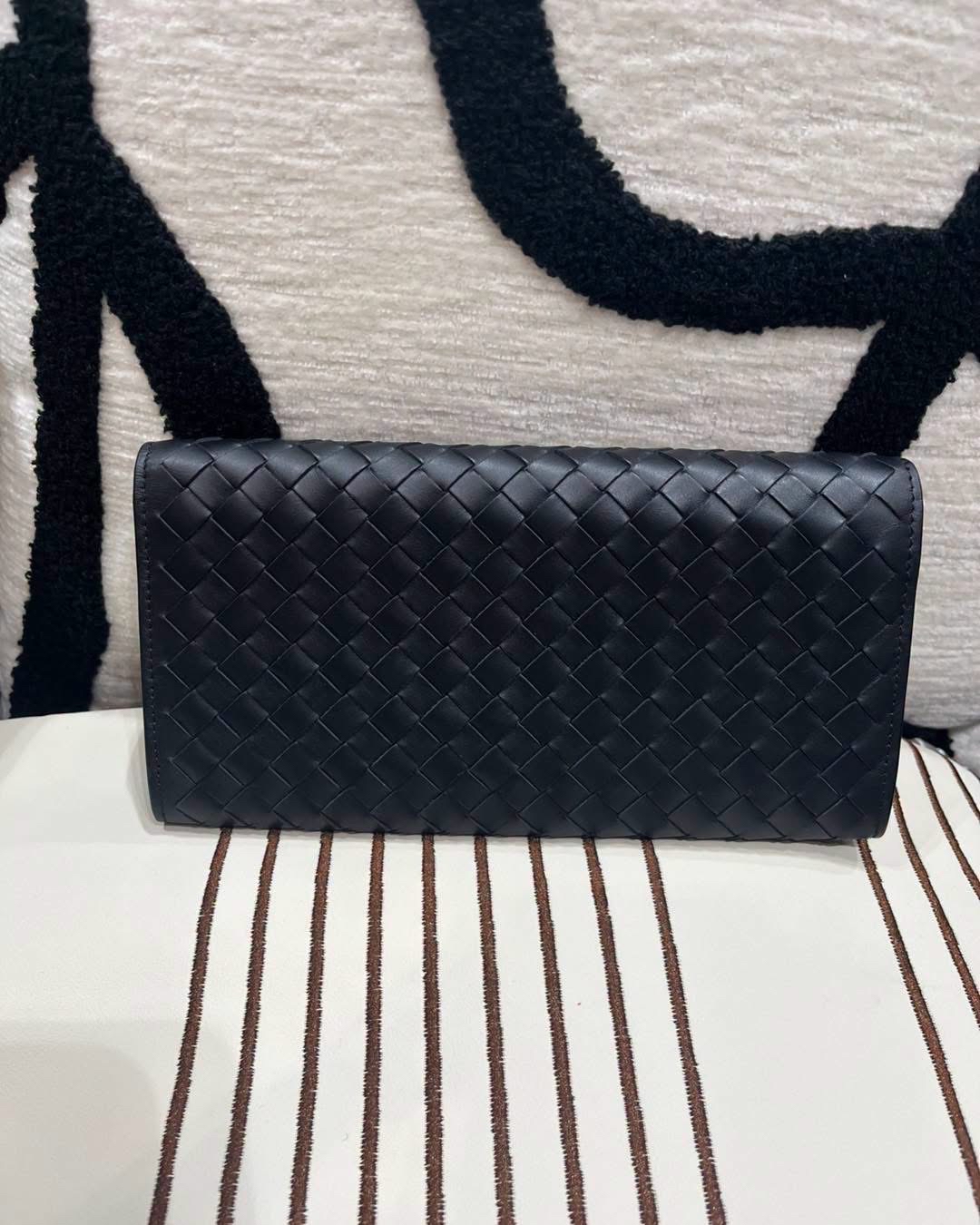 未使用品 Bottega VENETA LONG WALLET   100%Authentic,unused 未使用品✅tap ✅box