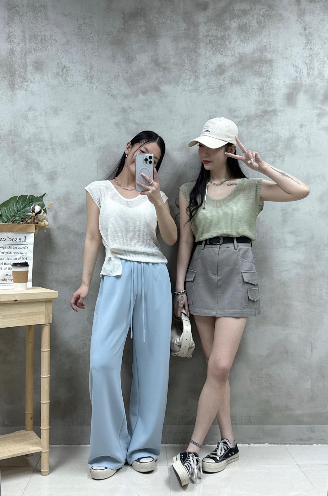 E04 V領側扣線Top