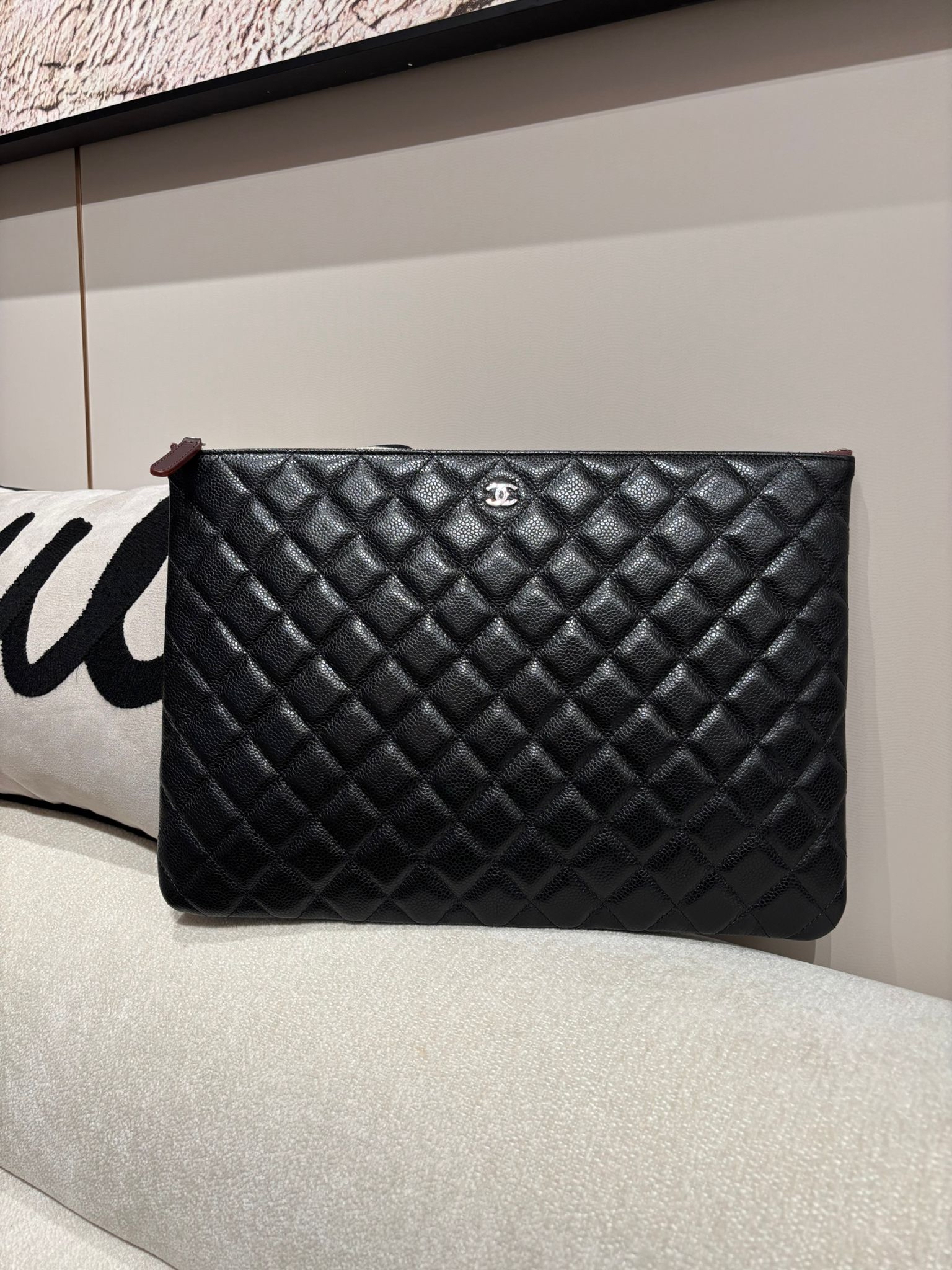 Chanel clutch bag 黑色荔枝牛皮銀扣 100%Authentic ,98%new ✅CARD✅塵袋