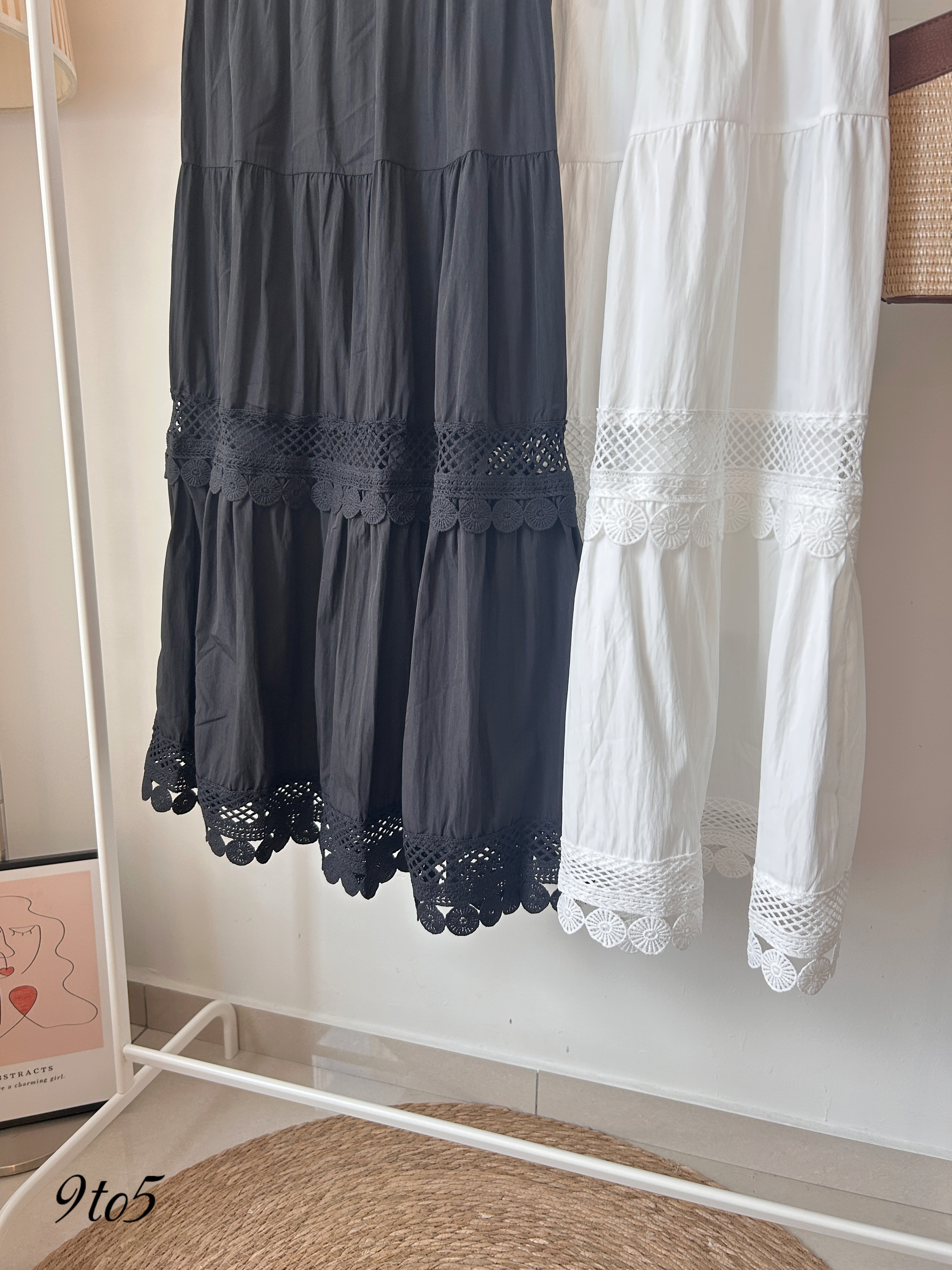 S1857 A Line Layered Long Skirt - Black & White