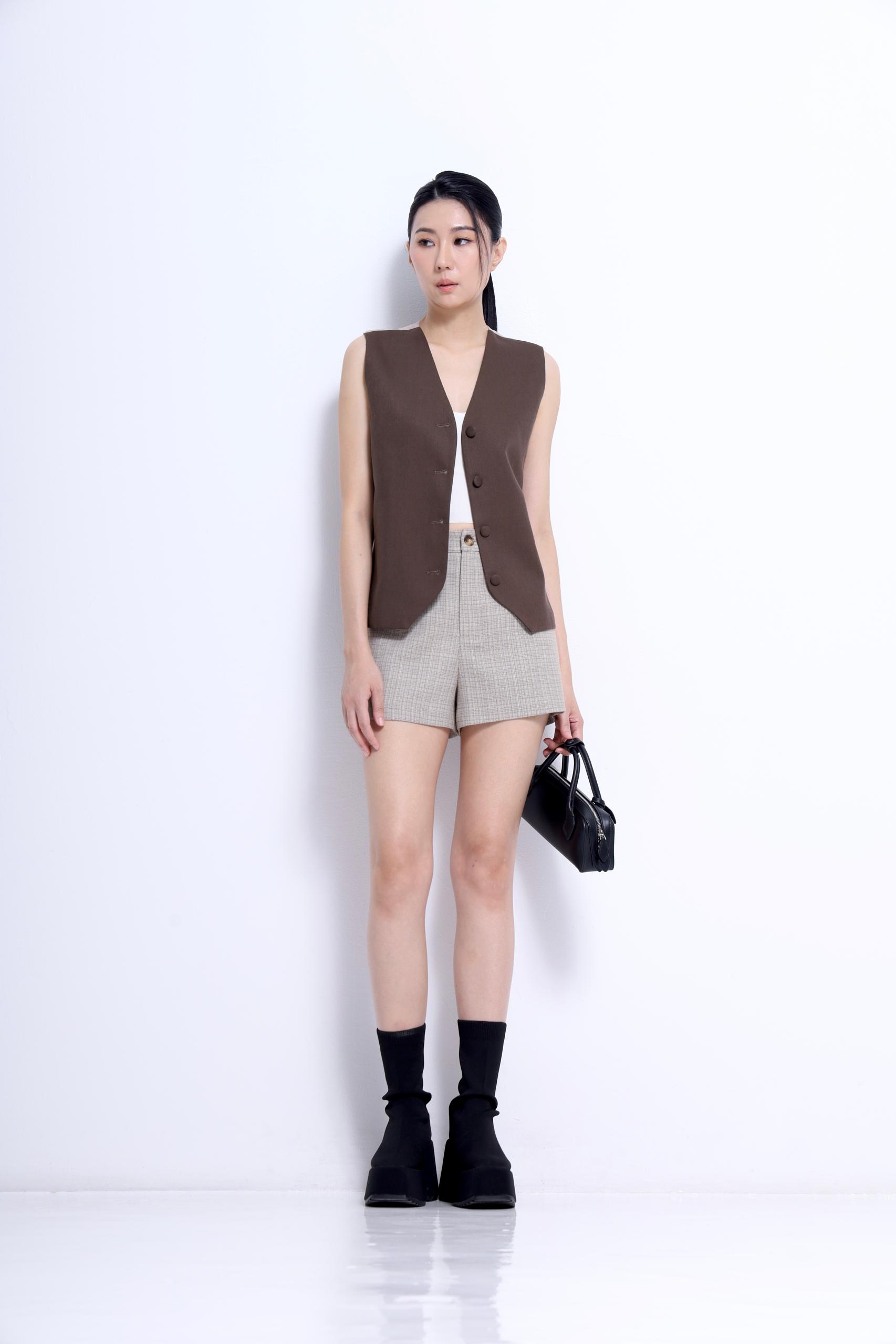 CB2755 Classic V-Neck Tailored Vest
