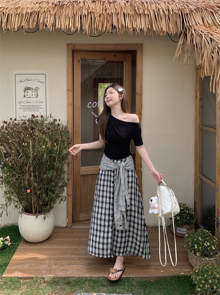 B79(3981裙) 韩系气质复古衬衫袖绑带设计感格纹黑长裙