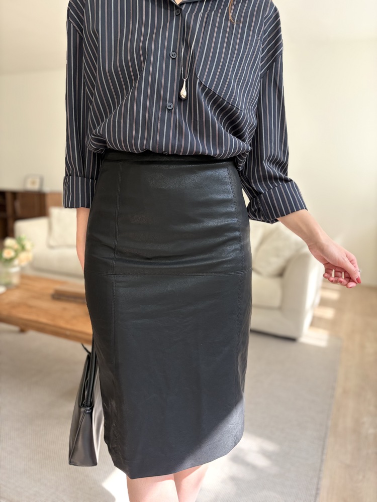 Faux Leather Midi Skirt (Black)
