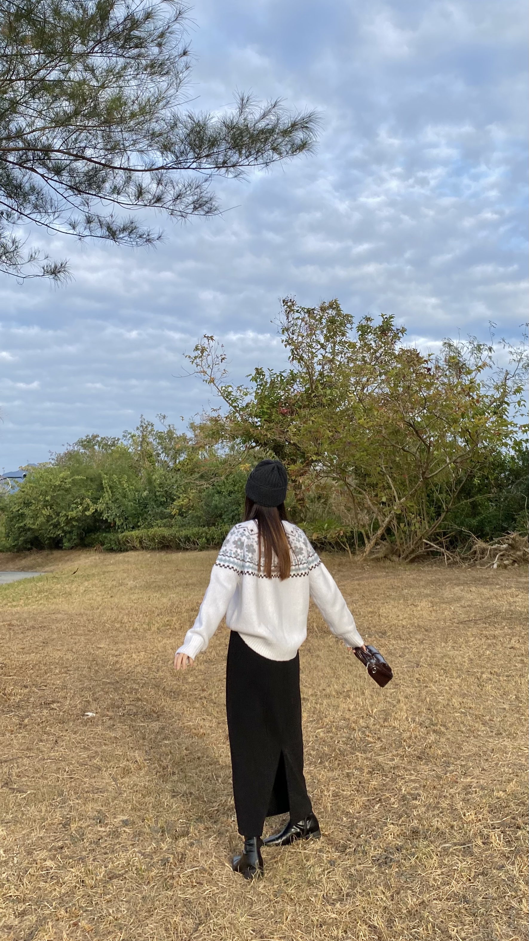 氛圍感圖騰冷衫 現貨