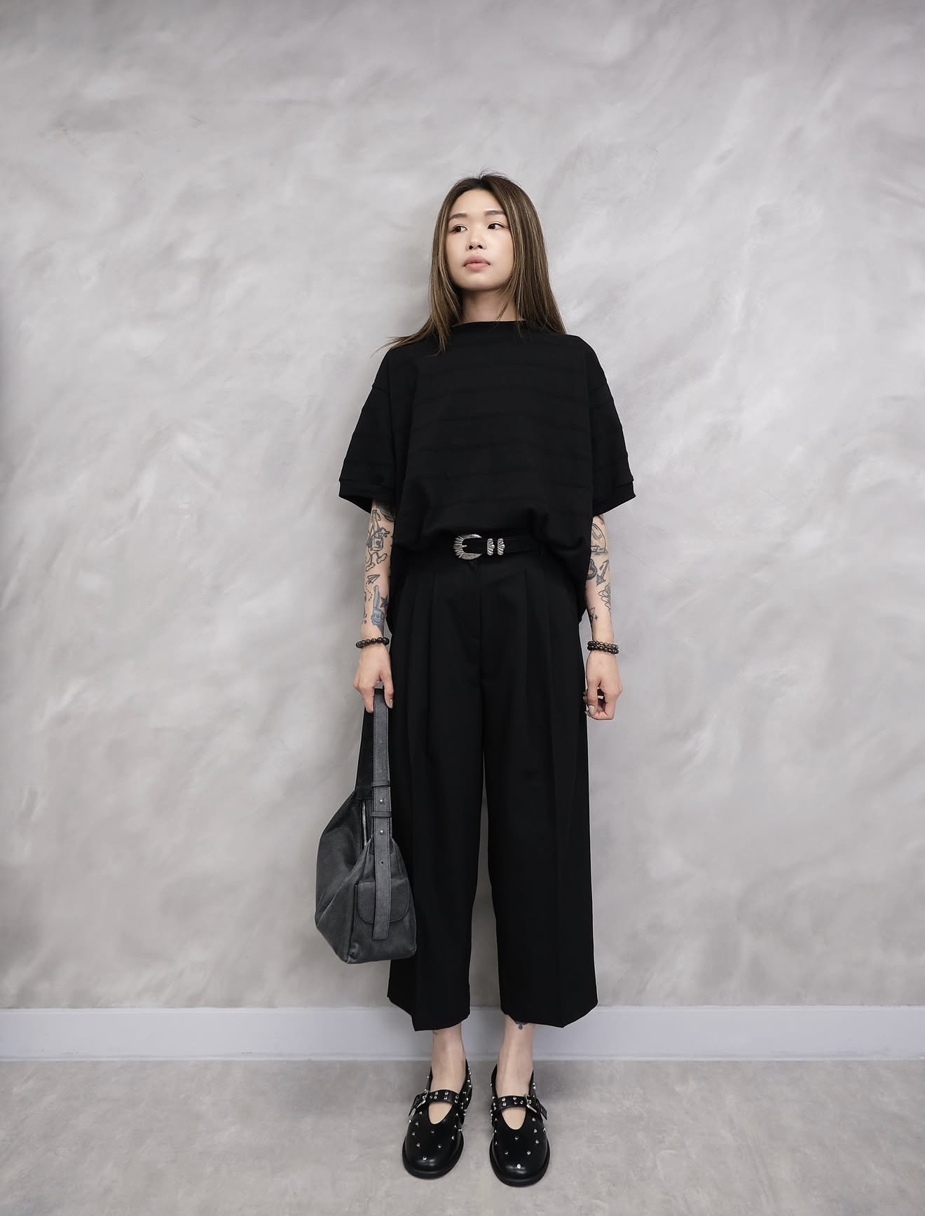 (Unisex )Tonal horizontal texture tee #top30