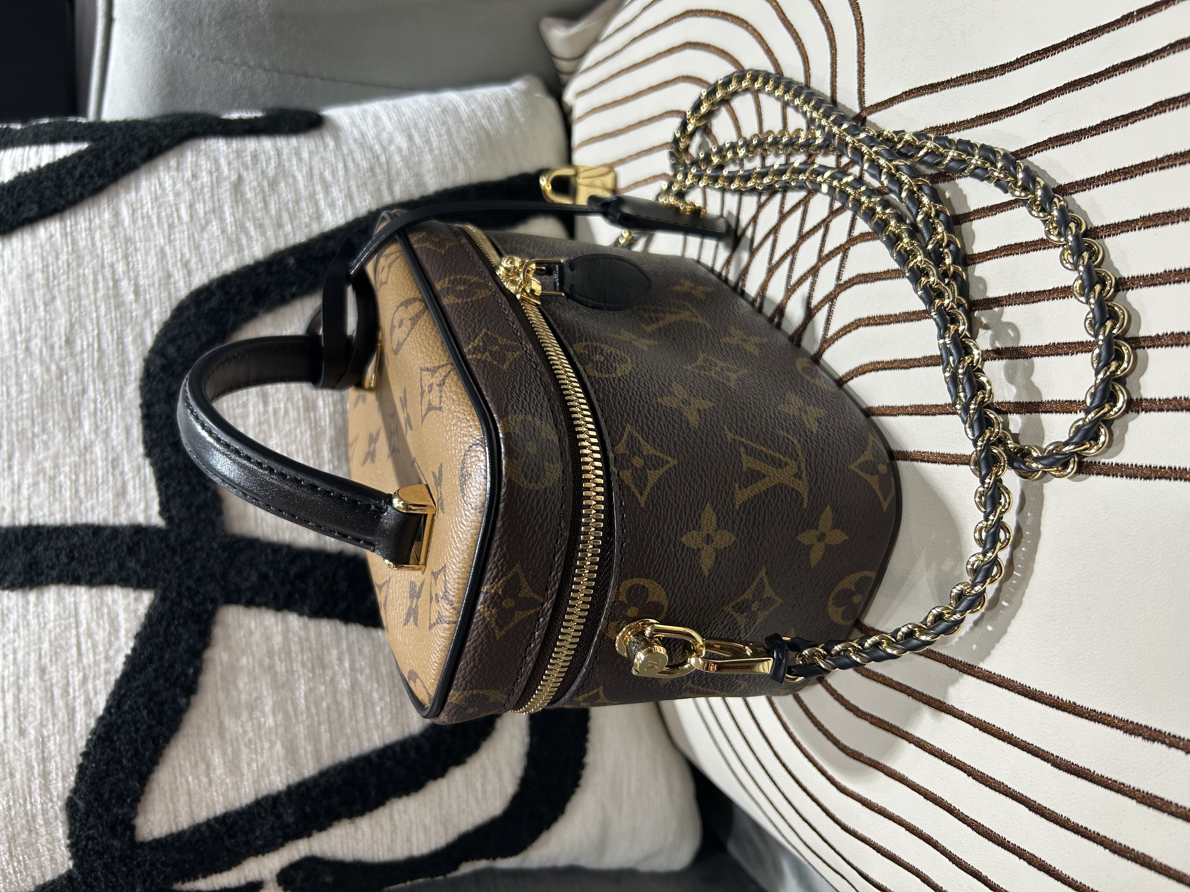 LV Vanity pm 100%Authentic, 98%New ✅NFC✅Key Lock ✅Dust bag