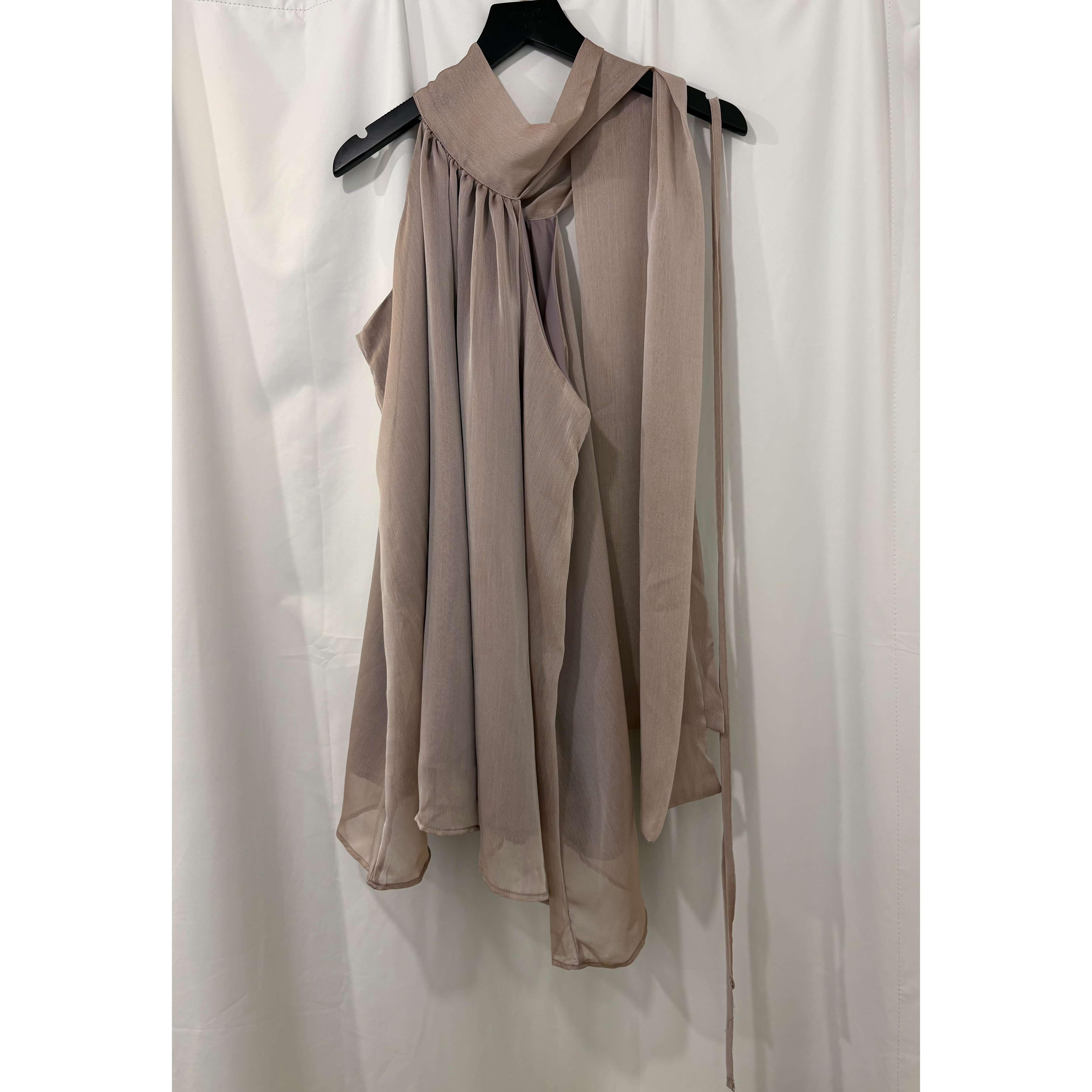 優惠價9月5截🐿️2608N《GREECE TOP》
