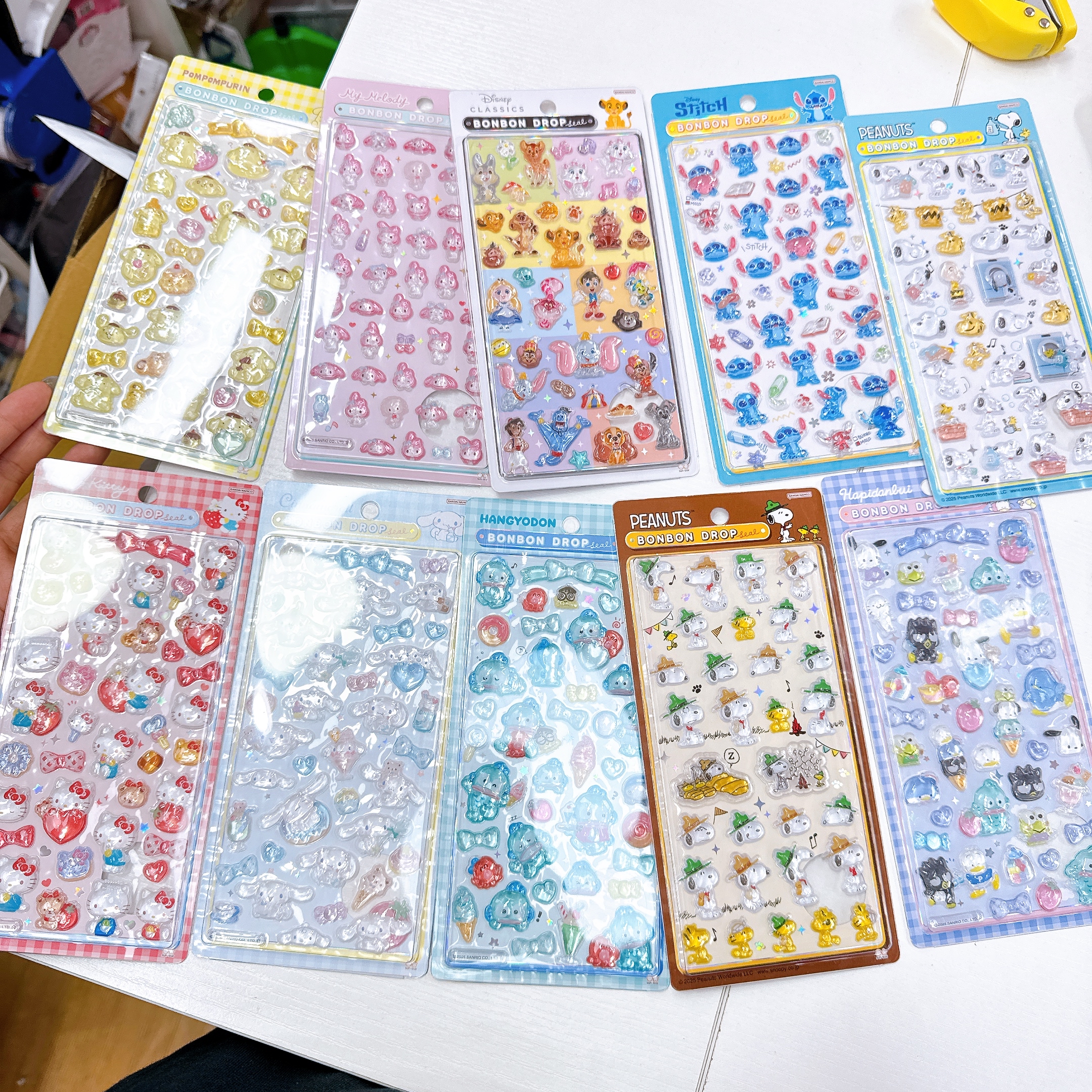 日本直送sanrio Snoopy迪士尼多款bonbon drop seal  貼紙