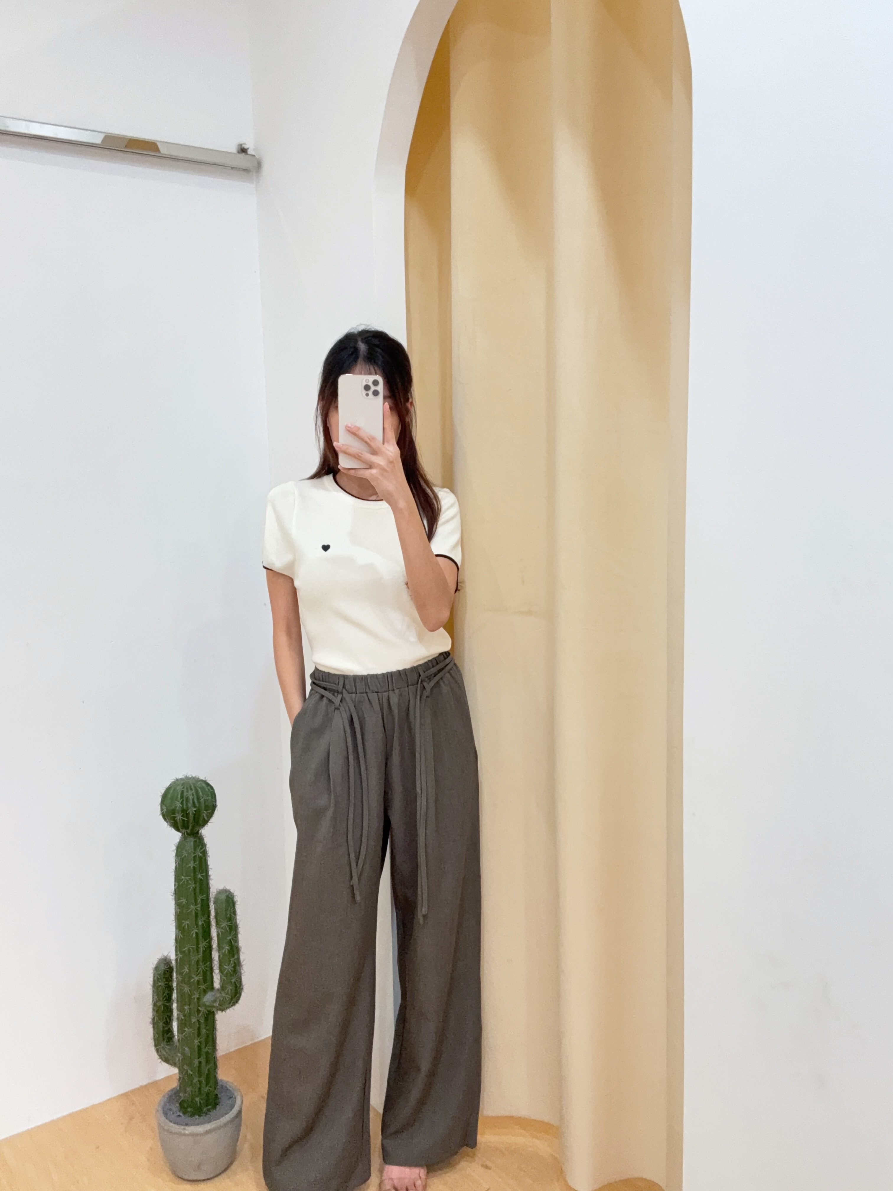 韩版小爱心刺绣羊绒针织上衣 R2626