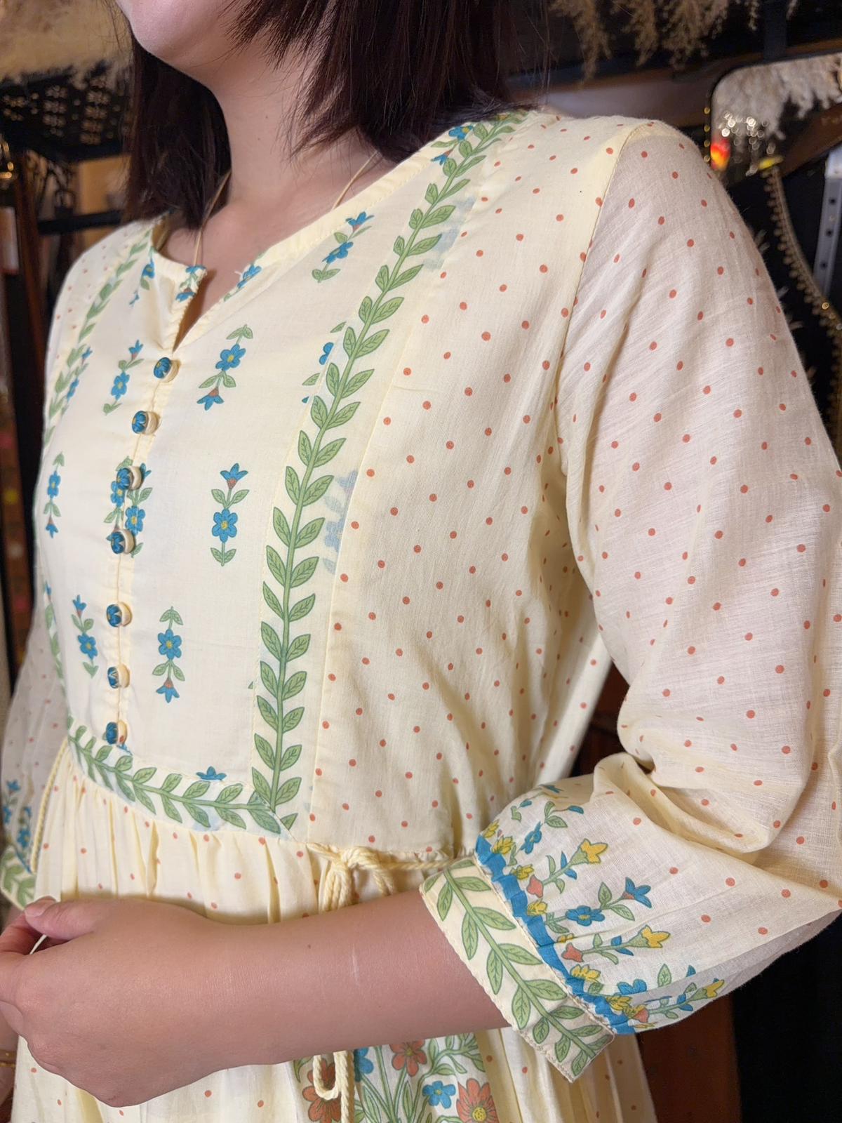 Light Yellow Cottage 4-Rope OP 44.5" #1471