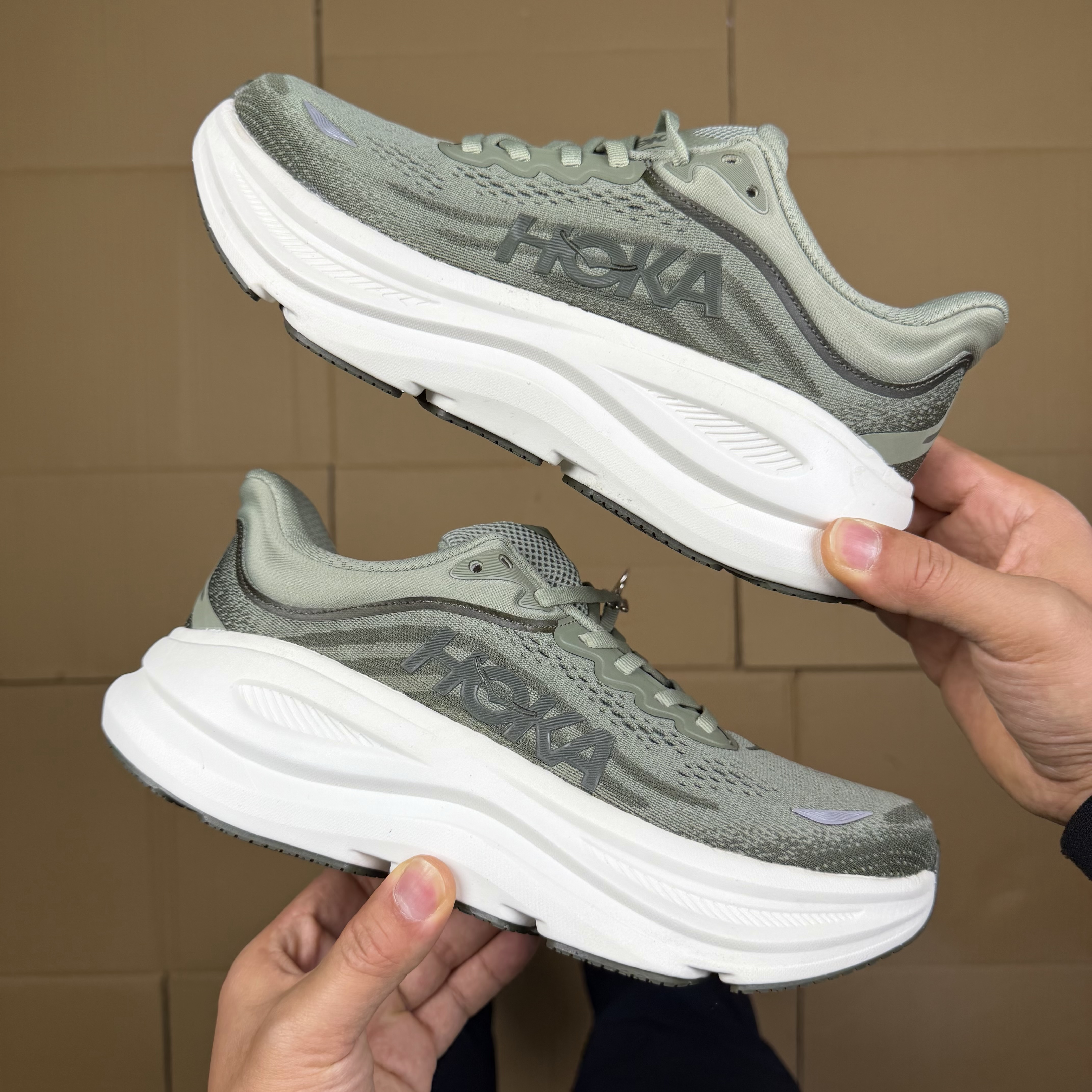 Hoka One One Bondi 9