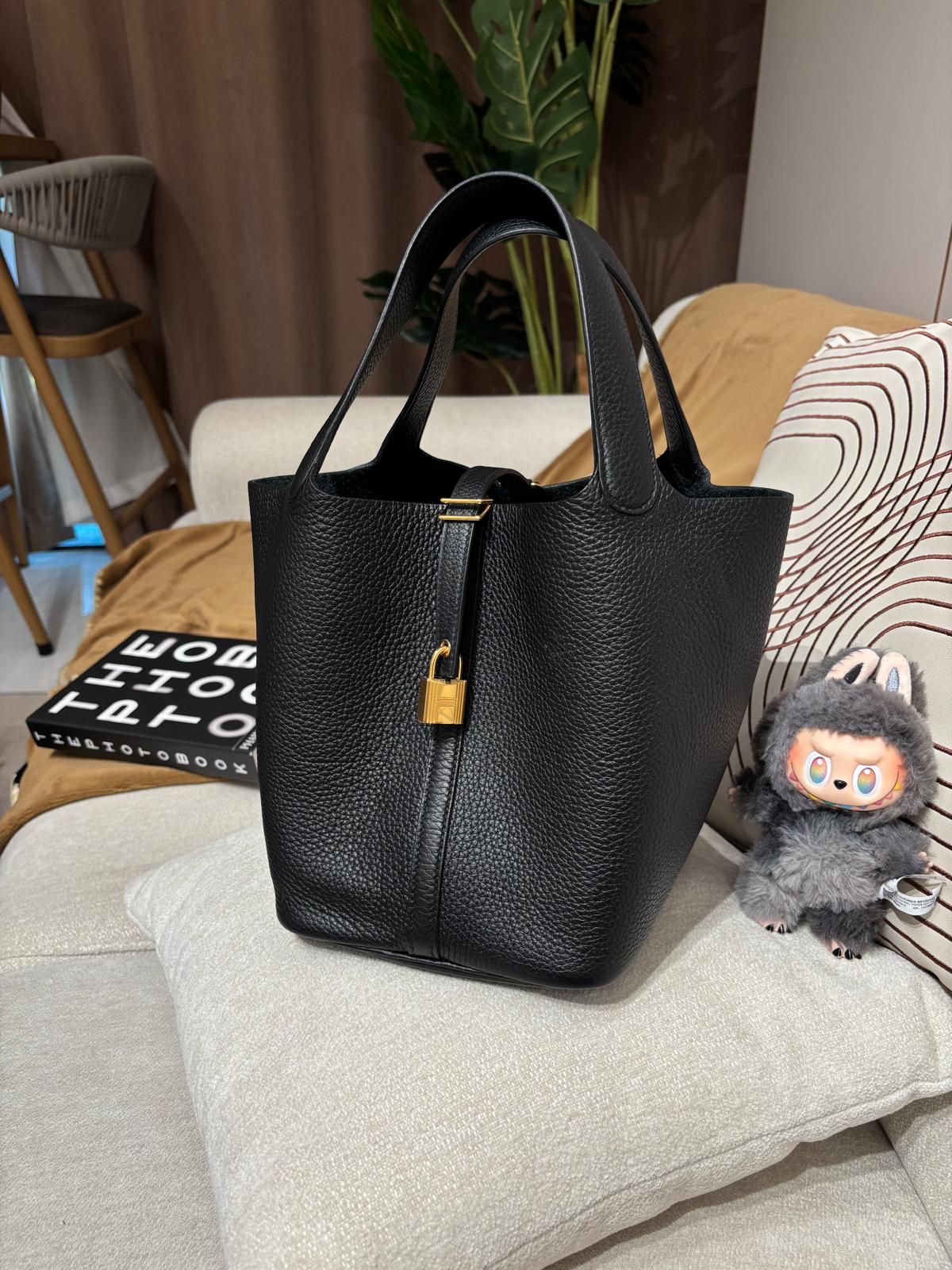 Hermes Picotin 22 Stamp Z 黑色金扣 100%Authentic, 98%New ✅收據✅Key Lock ✅Dust bag✅Box