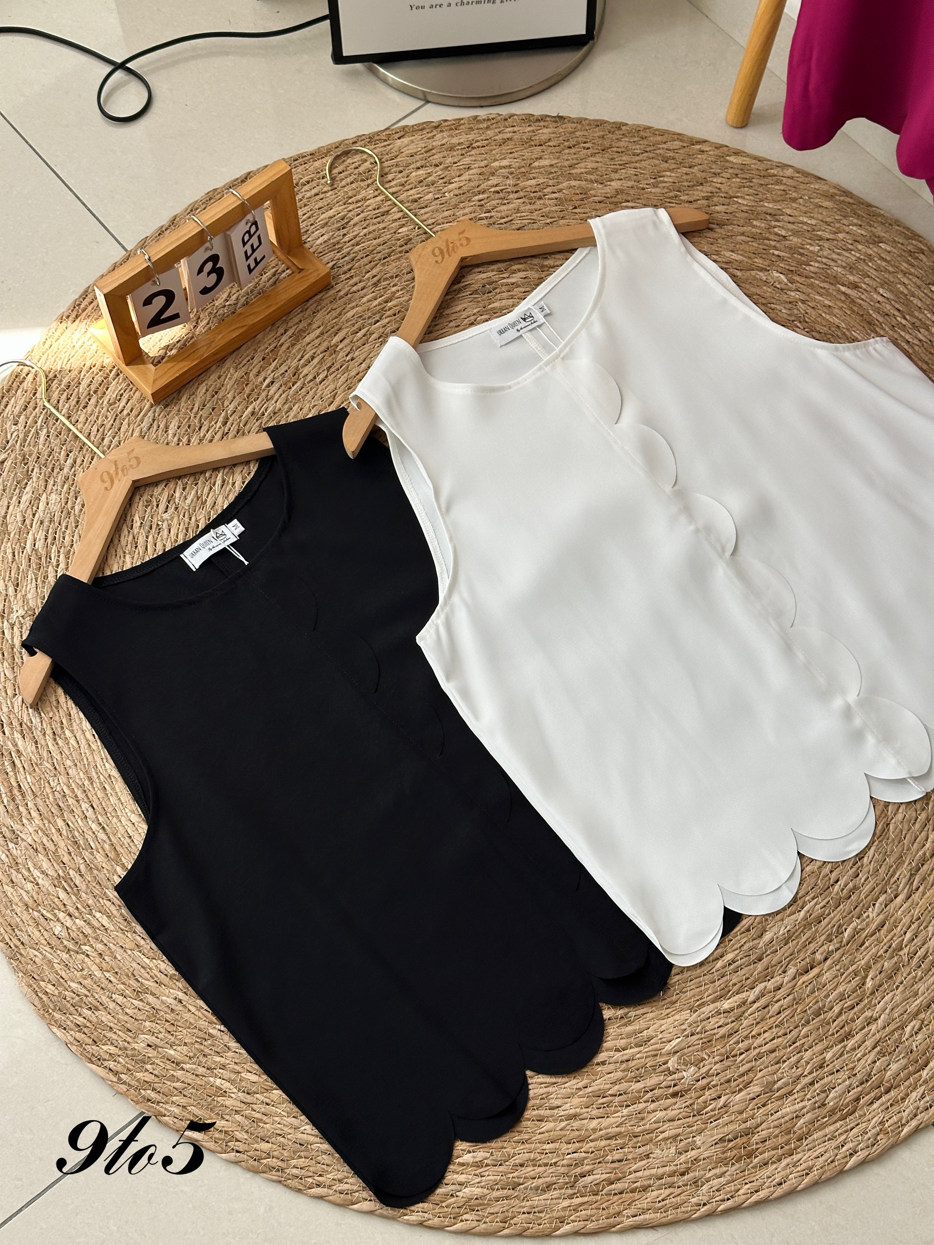 T3963 Sleeveless Wavy Top - 3 Colors