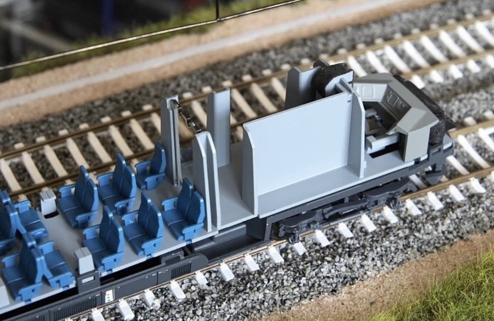 Roco ICN “阿爾伯特愛因斯坦” RABDe 型 5 節電動動車組，附 SBB 數位音效，HO 比例，全新