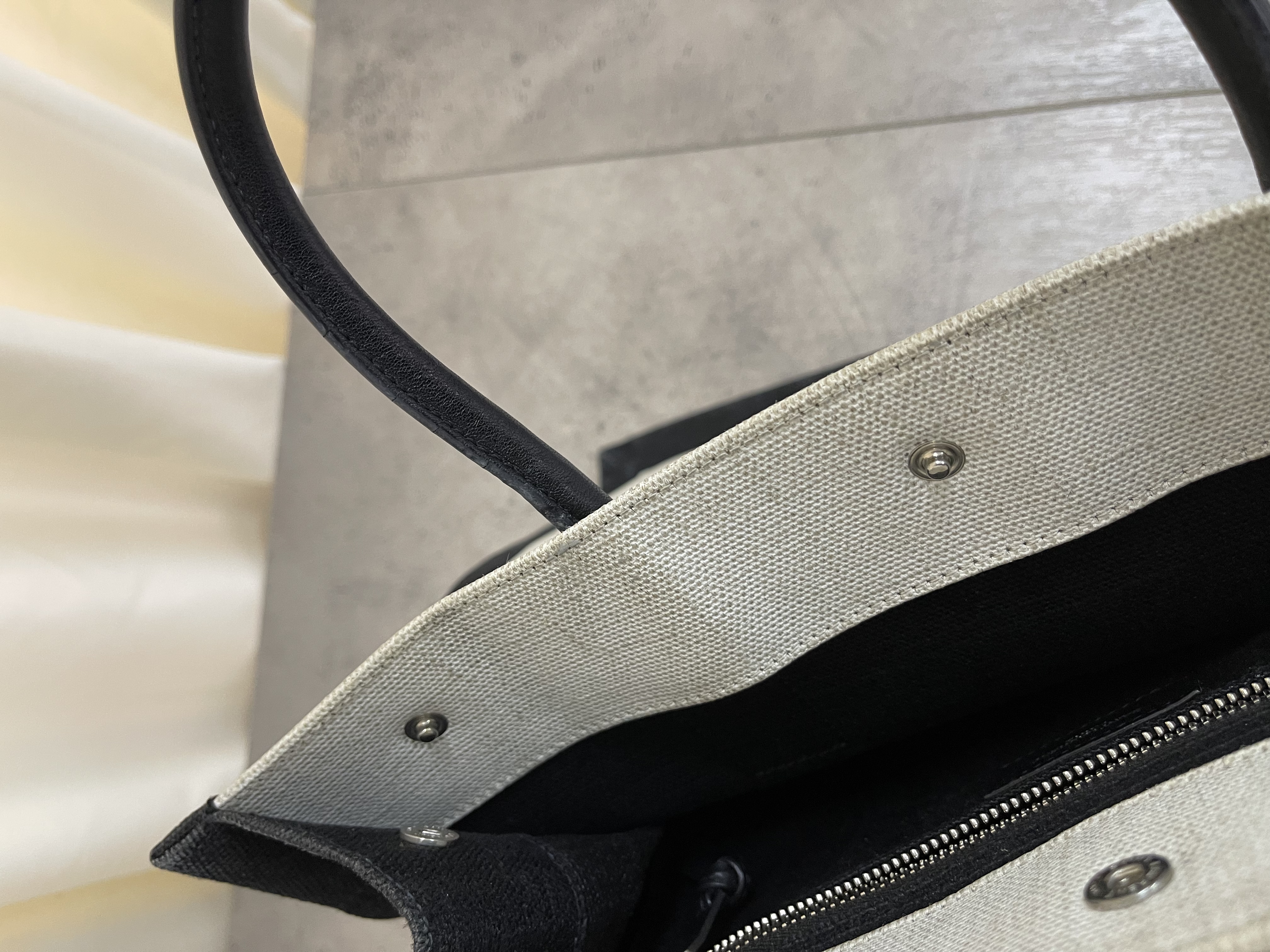 Pre-owned YSL Tote Bag/ Product Code: 26012507