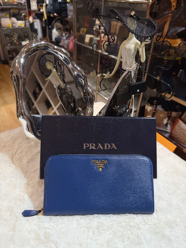 PRADA ウォレット Prada zip wallet 5140/sf/blue | Q's Shop