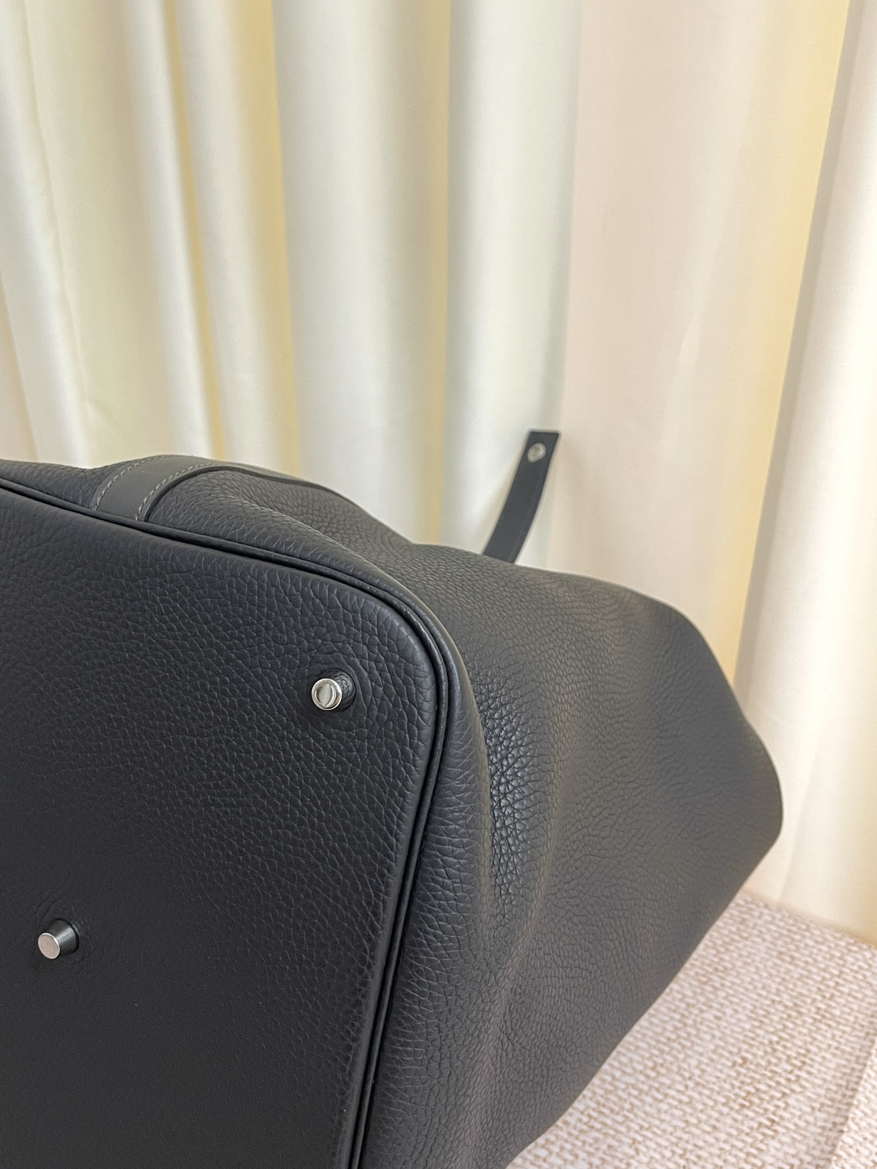 Pre-owned Hermes P26 / Stamp square R/ Product Code: 26020401