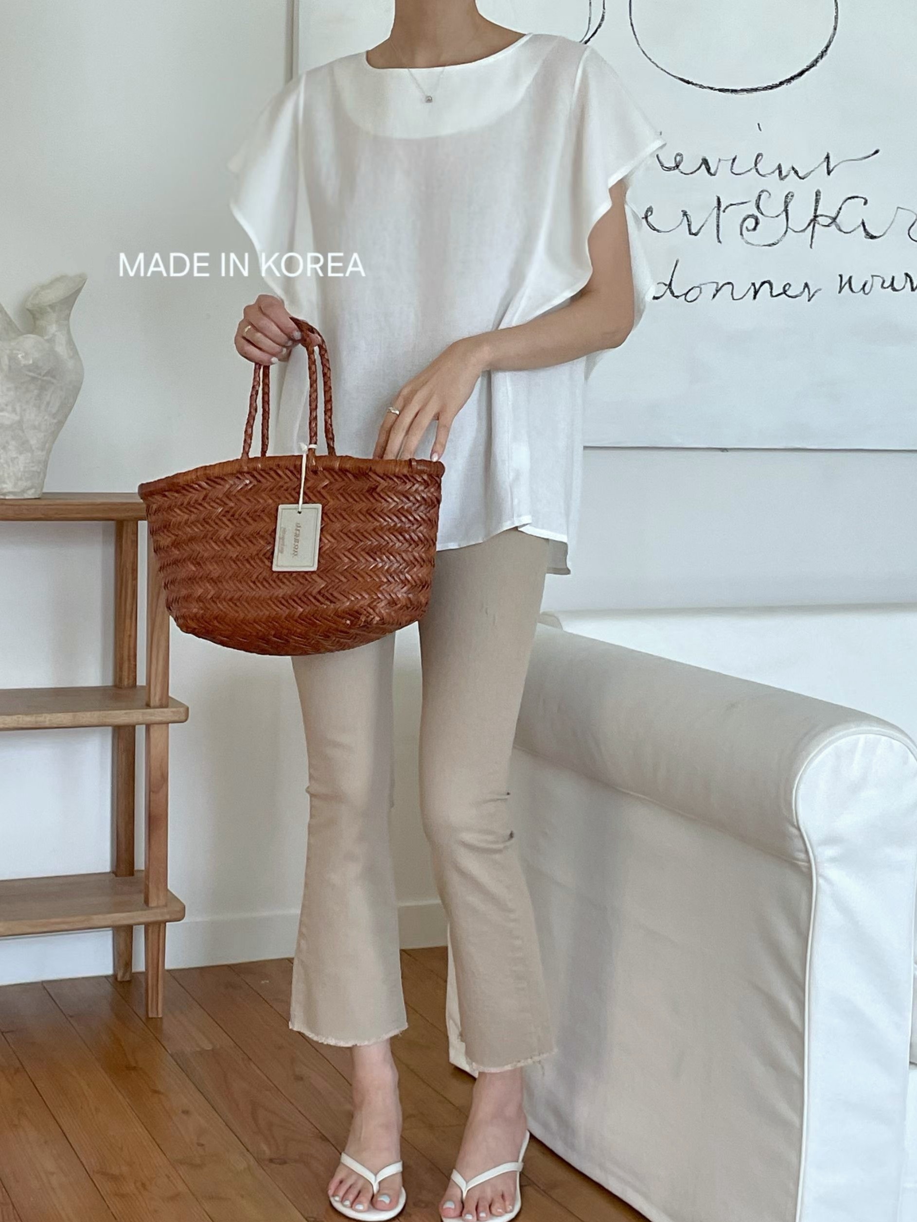 G6277 韓國🇰🇷ruffle後蝴蝶top