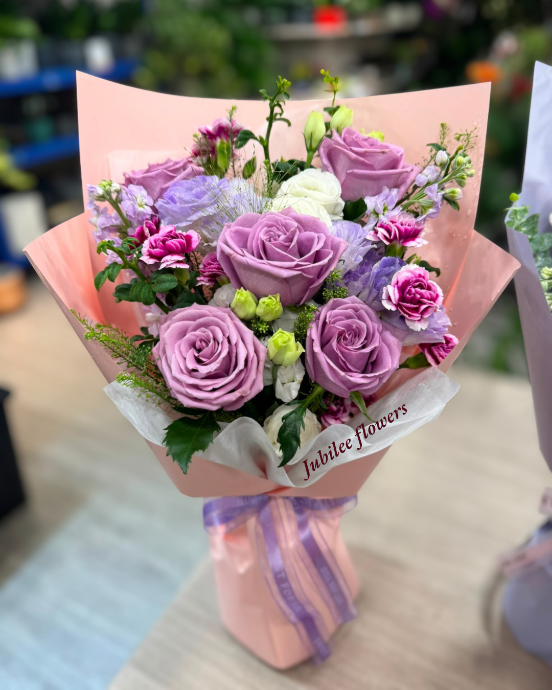 紫色玫瑰花束