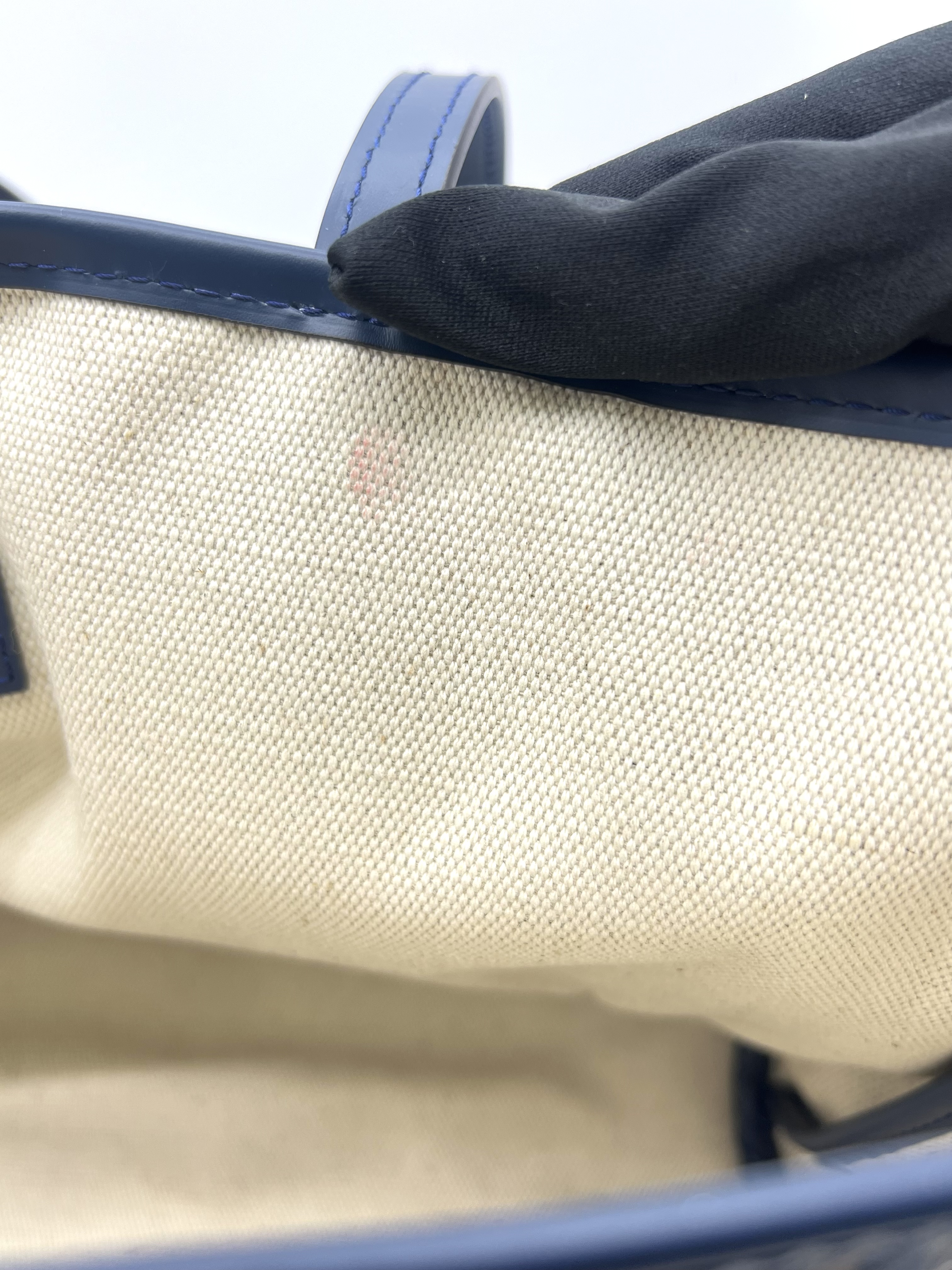 Pre-Owned MOYNAT Printed Coated Canvas Tote Bag / Product Code: 26051530
