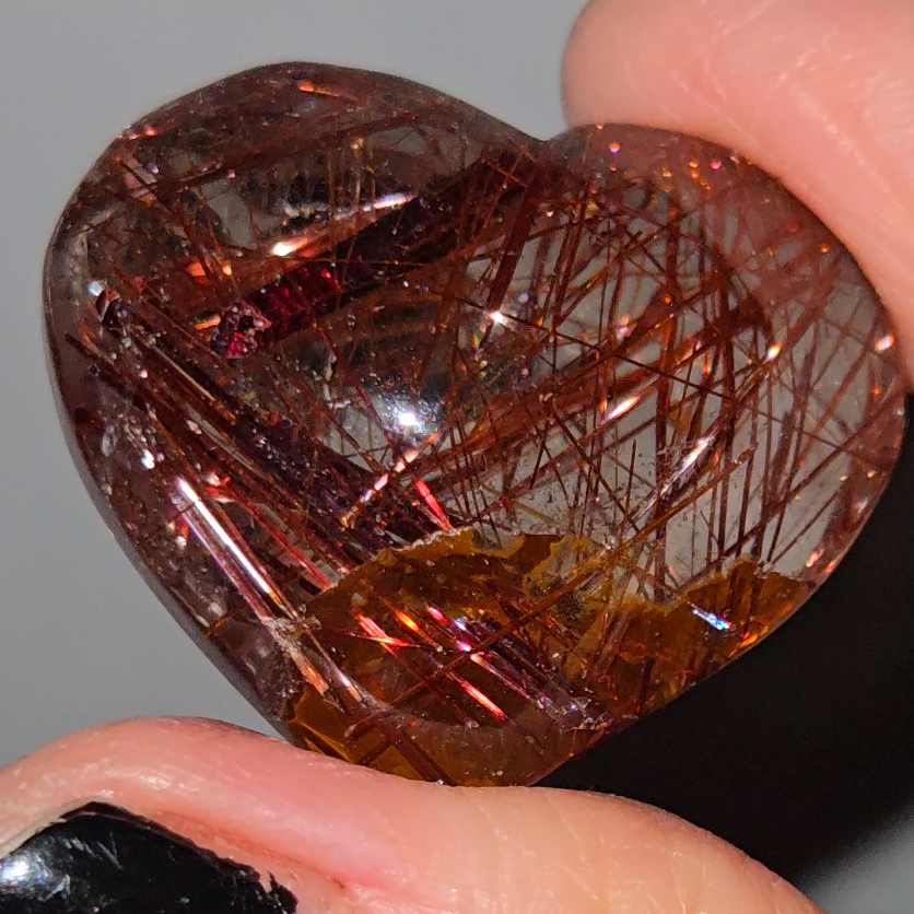 Red rutilated quartz heart from Brazil - RT727