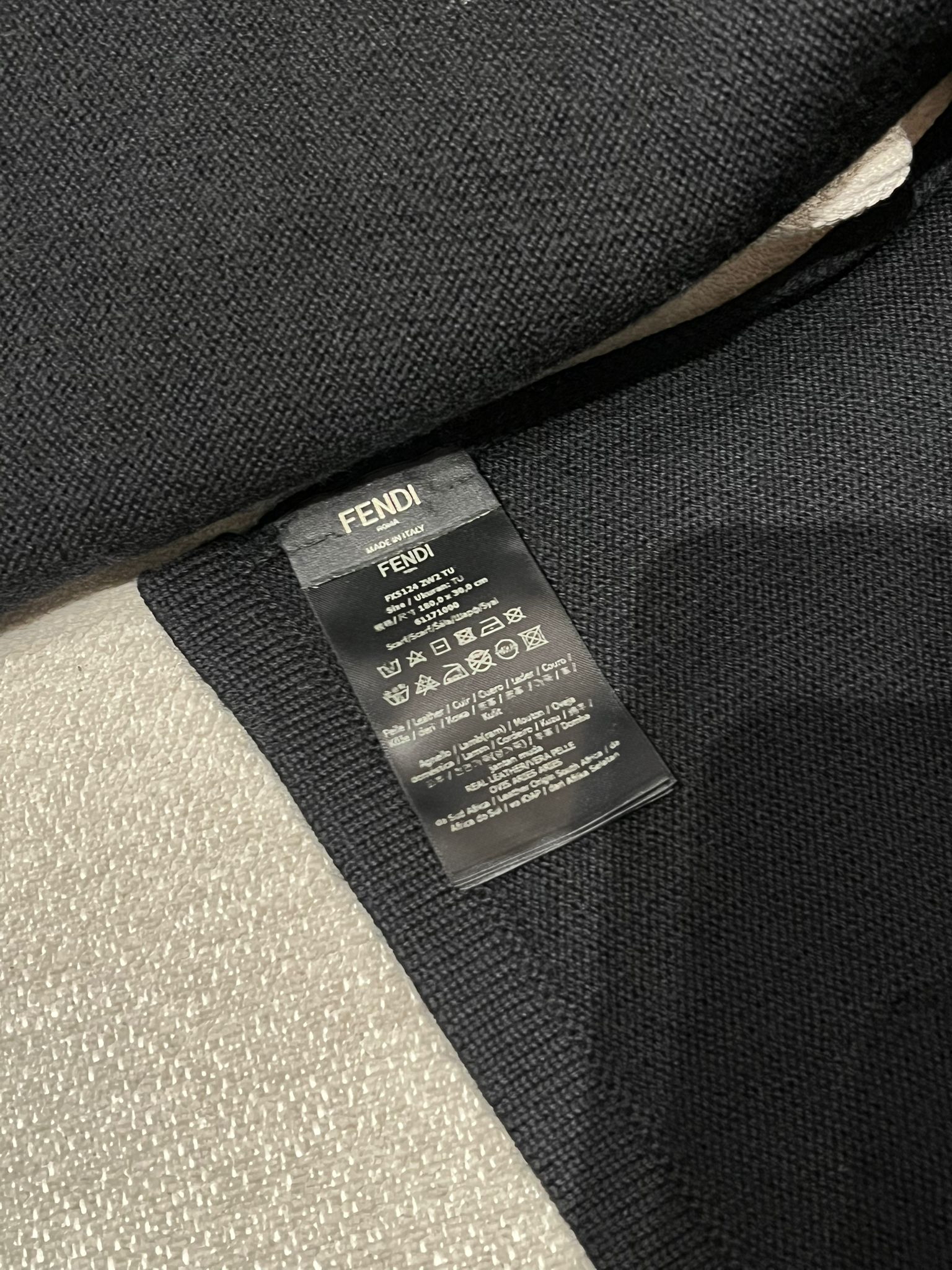 Fendi Monster Scarf 100%Authentic,98%new