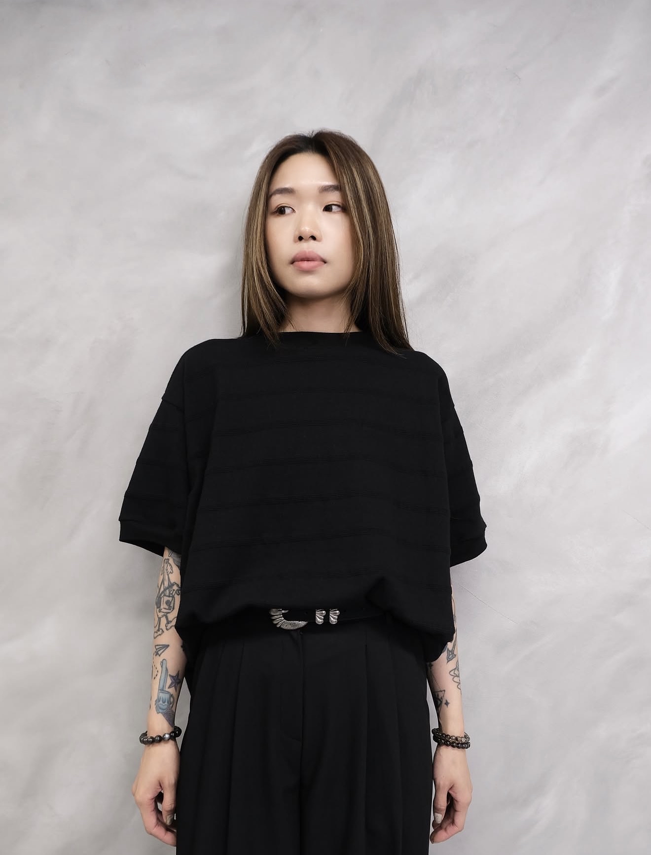 (Unisex )Tonal horizontal texture tee #top30