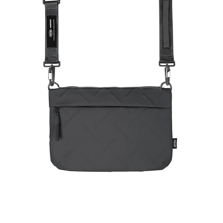 SKINARMA Satchel Juno 防濺水尼龍斜背包