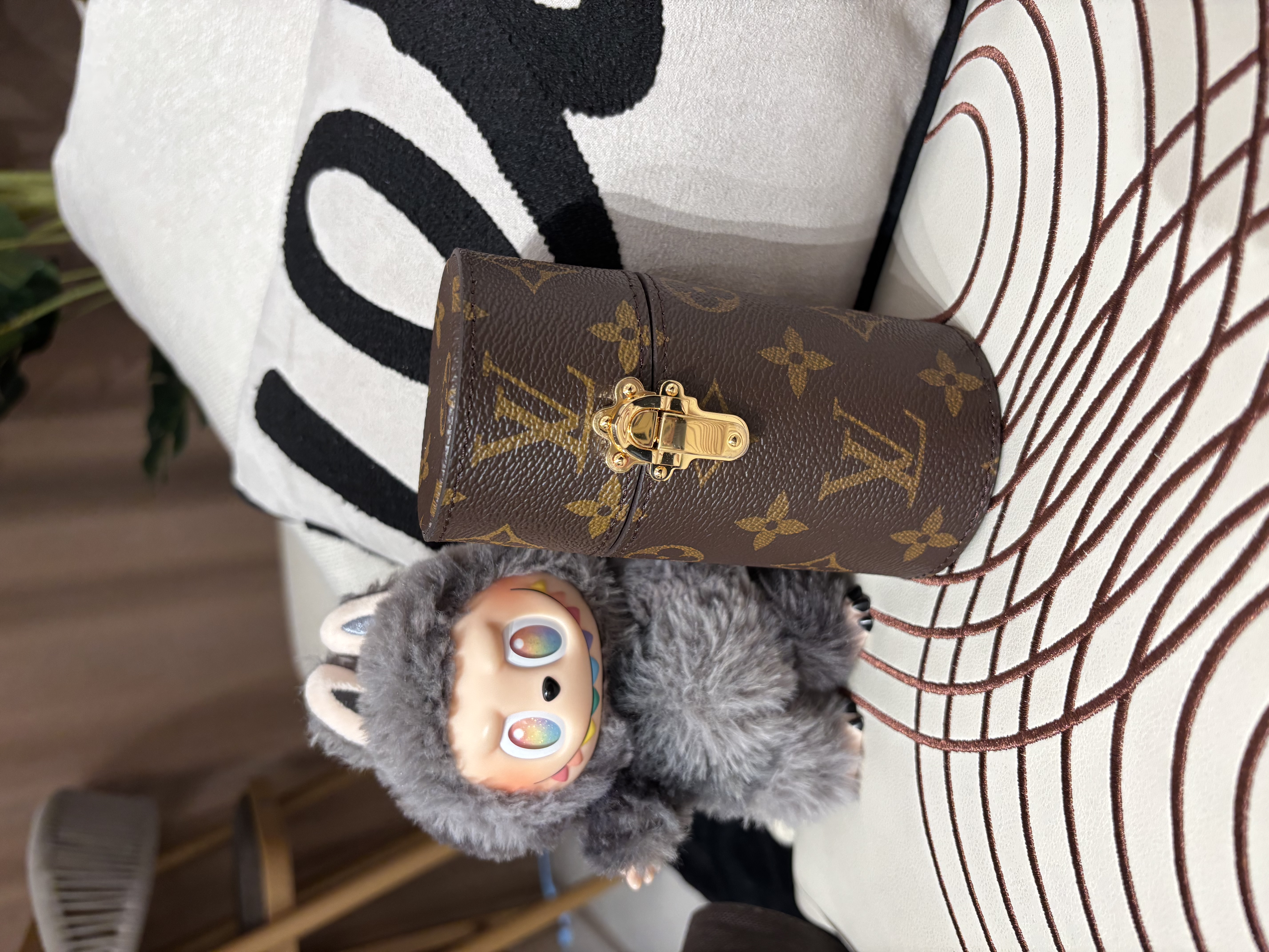 未使用品LV Monogram Perfume Case 100%Authentic,unused 