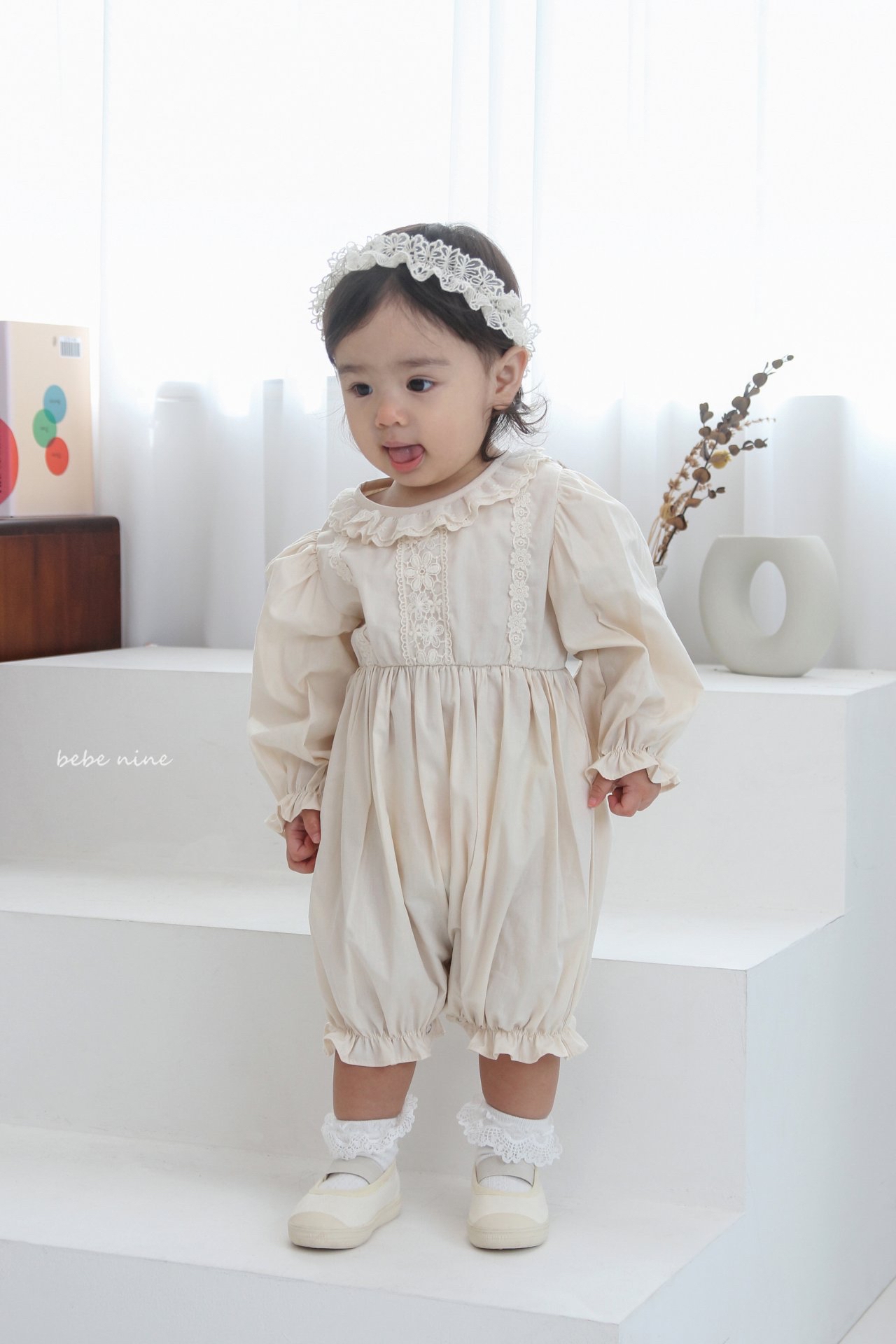 🌸預訂 韓國直送🌸🇰🇷Bebenine兩色蕾絲花邊寬鬆長袖連身服