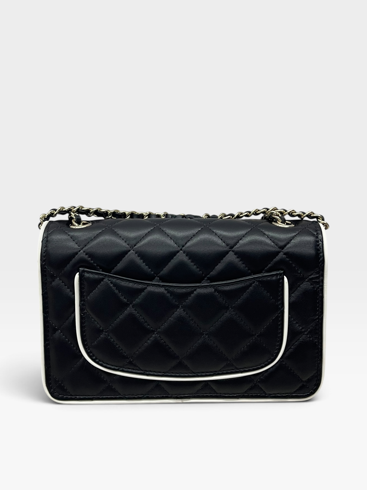 Pre-Owned CHANEL Flap Bag / Product Code: K090418