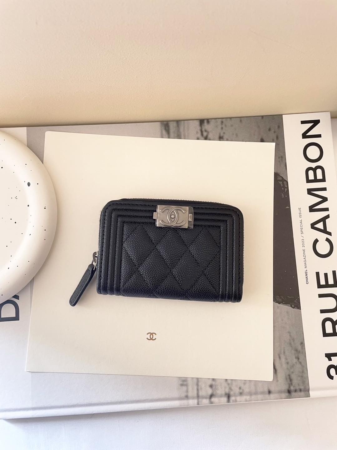 CHANEL Boy系列魚子醬皮革零錢包