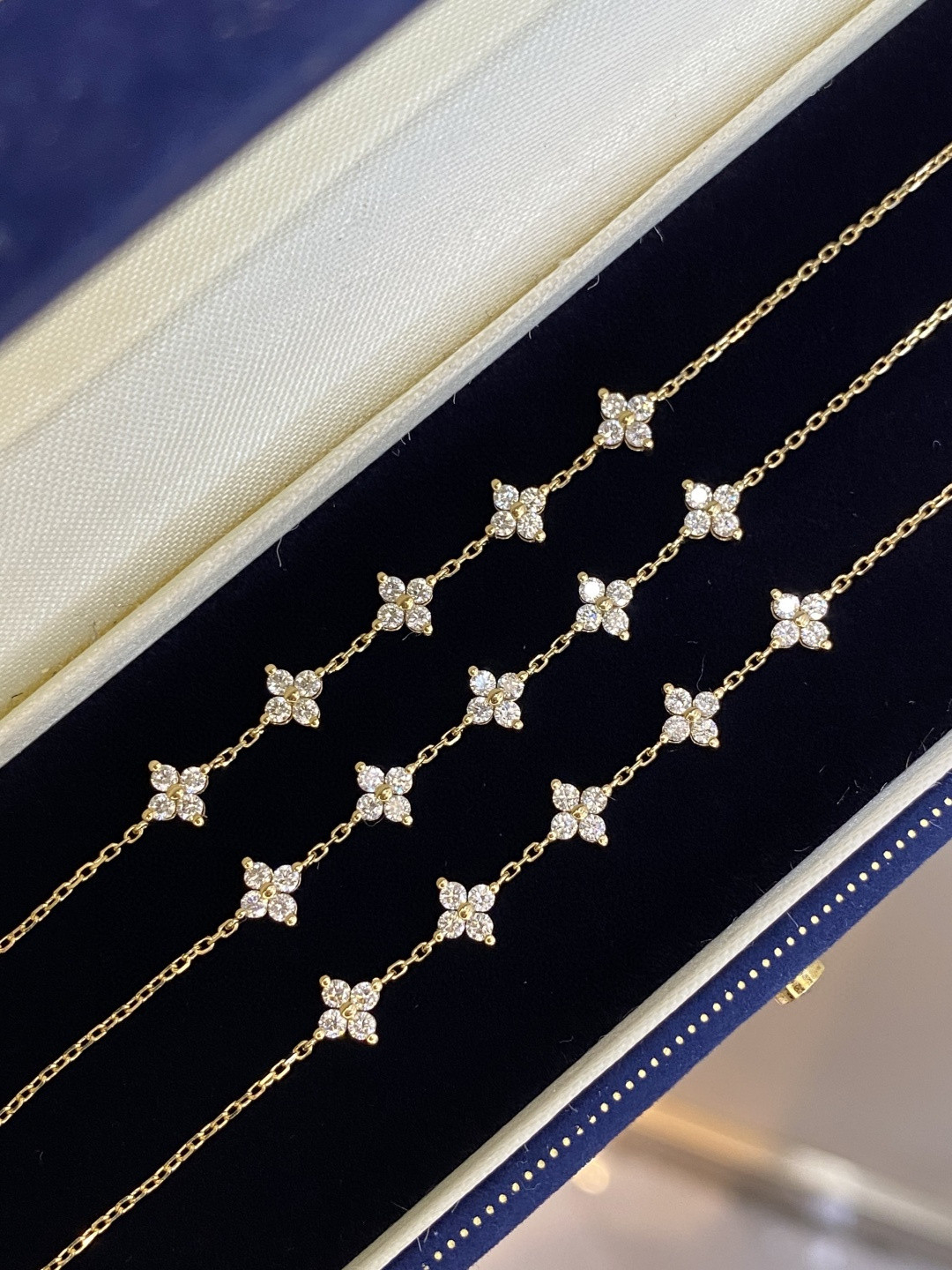 18K Diamond Bracelet 