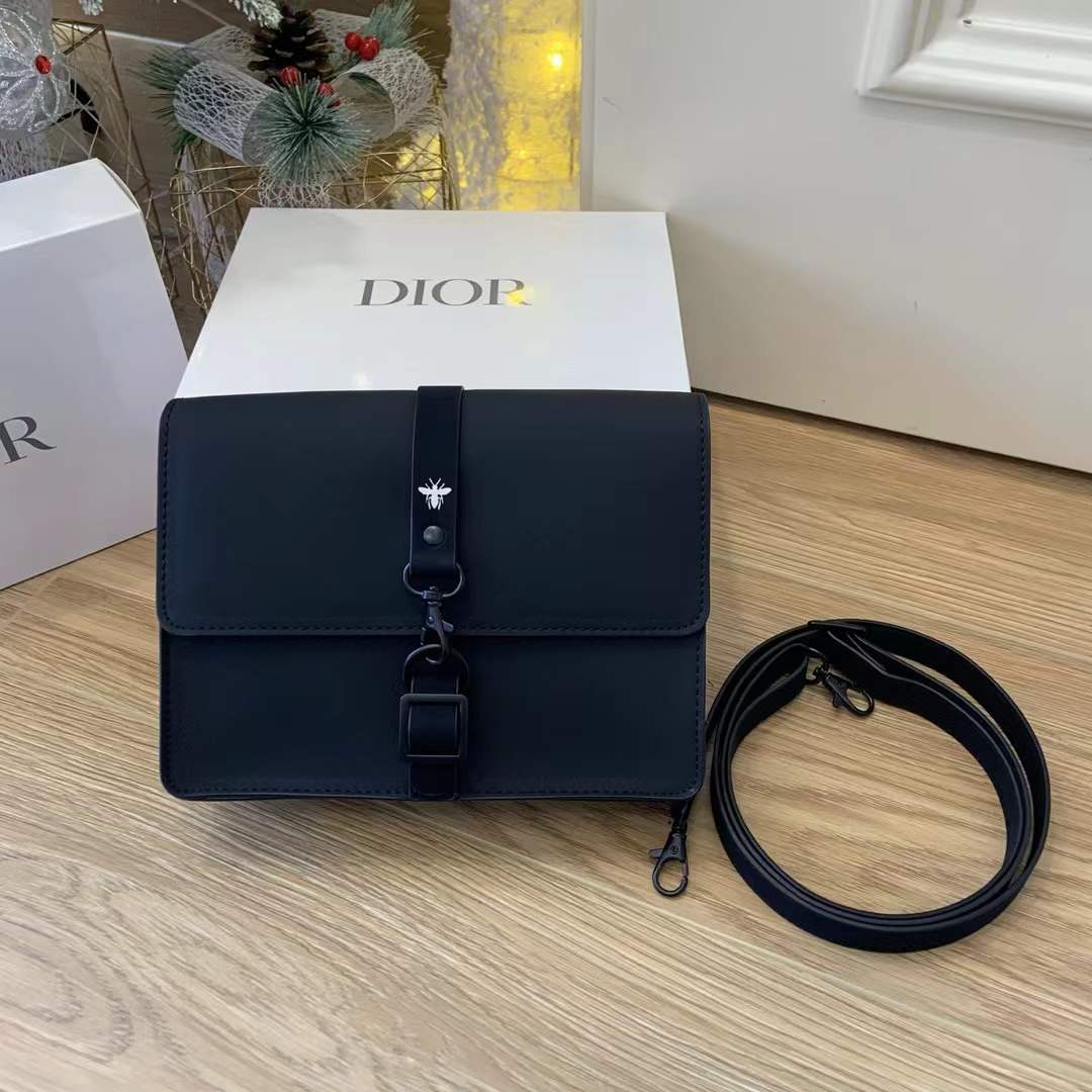 預訂 Dior 香水專櫃贈品收納袋改裝郵差包 