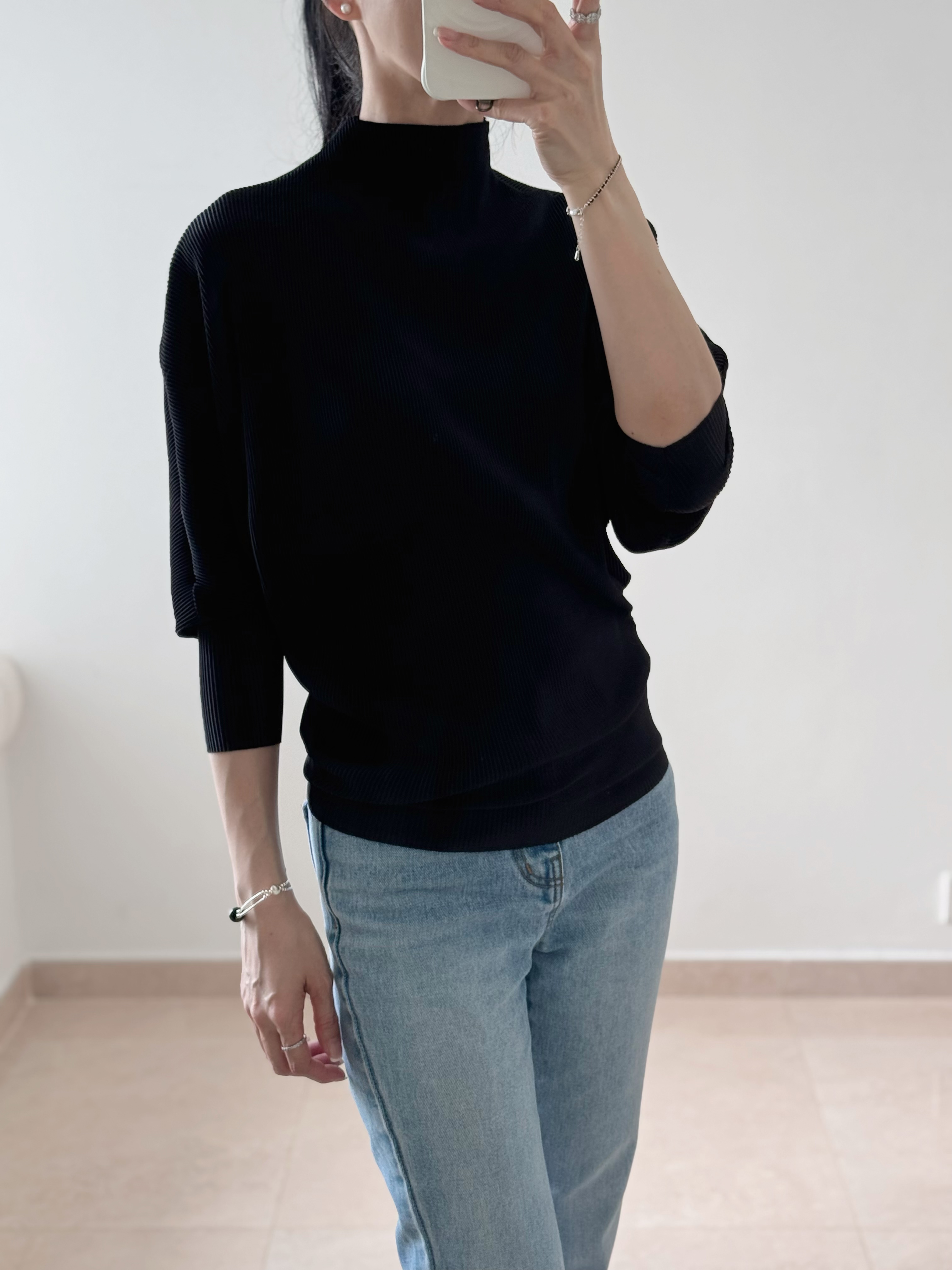 Elegant dolman sleeve ribbed top