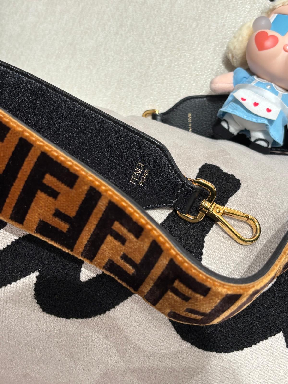 Fendi strap 手袋肩帶 ✨100%Authentic, 98% new