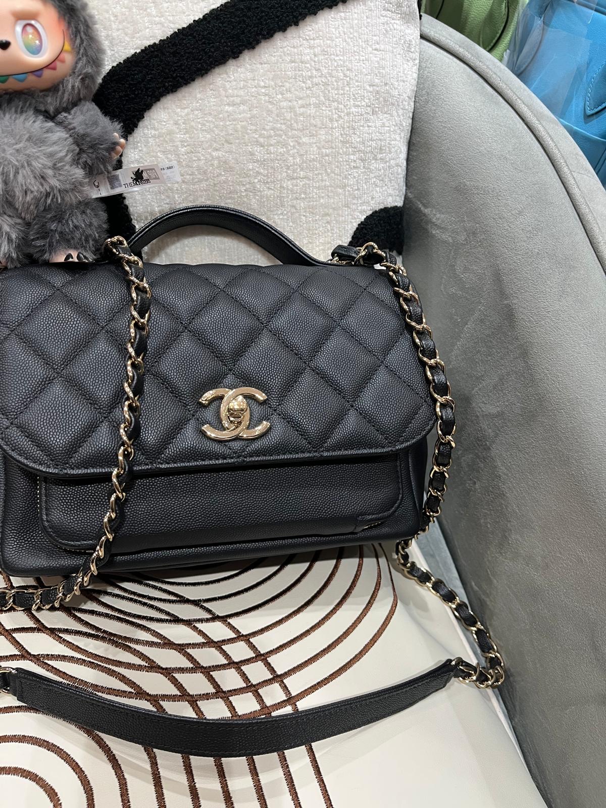 Chanel business affinity medium 黑色荔枝牛皮  ,100%Authentic,98%new  ✅專門店收據✅ card ✅Dust bag✅Box