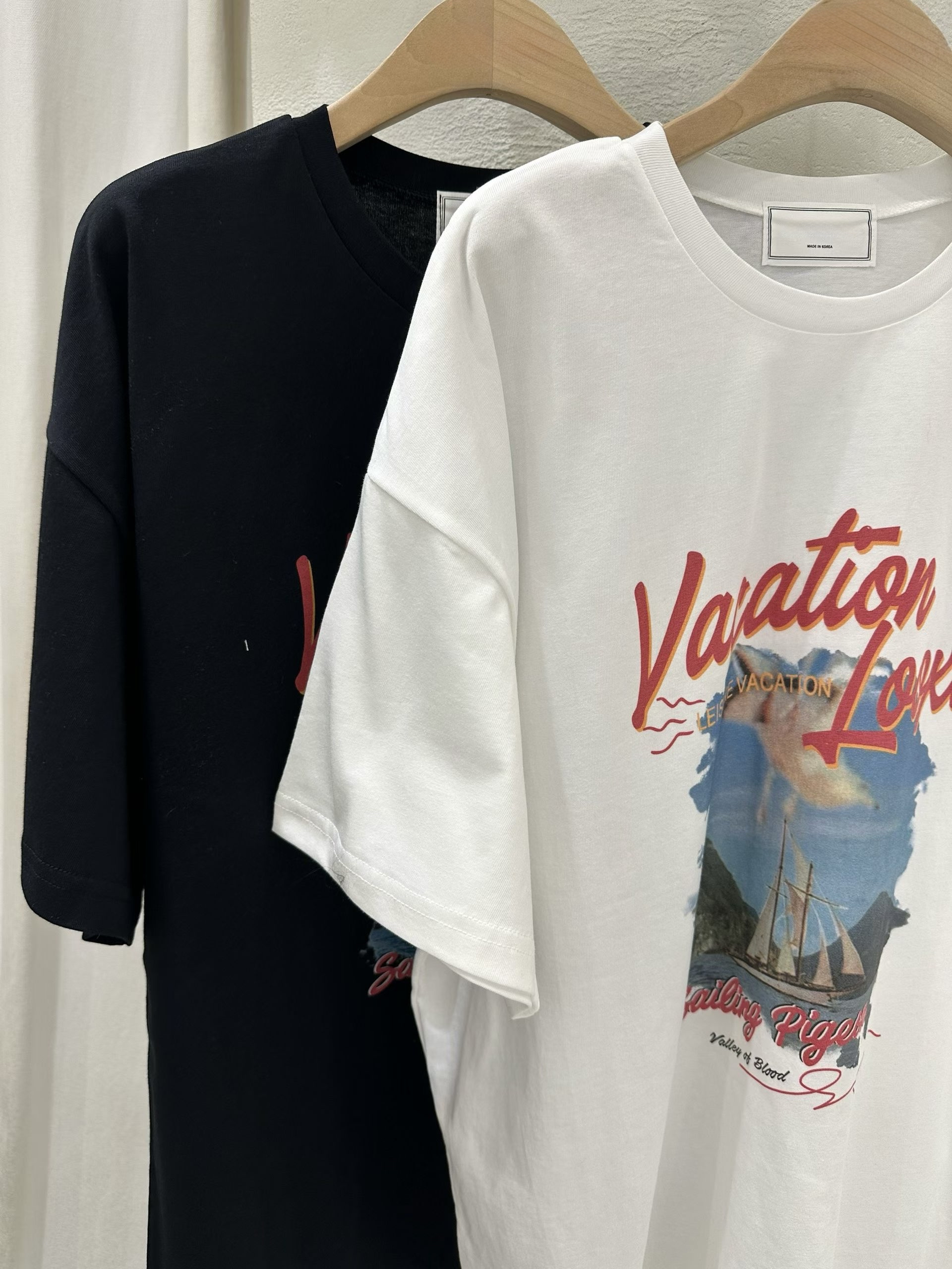 🇰🇷東大門女裝 | Graphic T (White/Black)