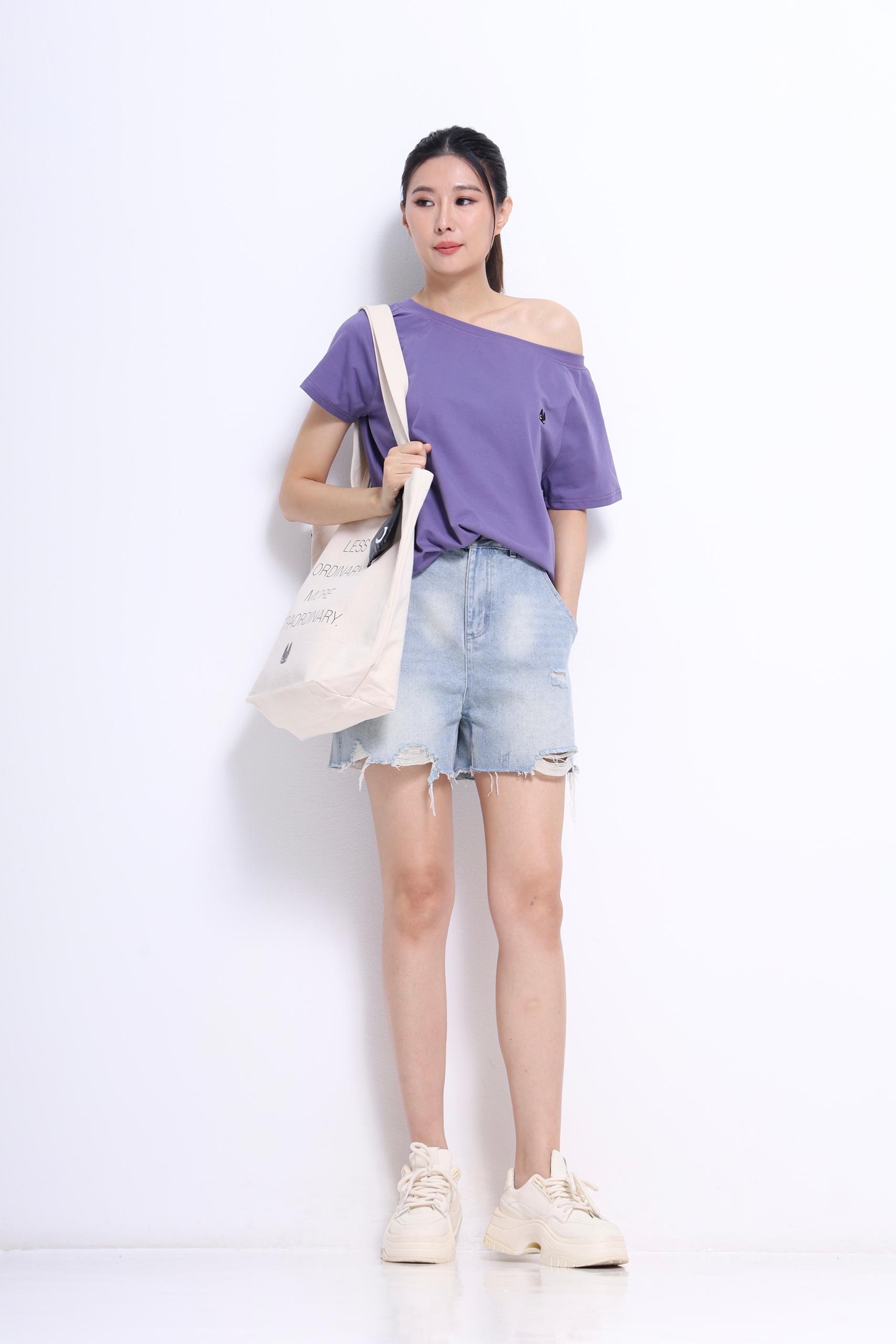 CP1636 Edge Muse Distressed Denim Shorts