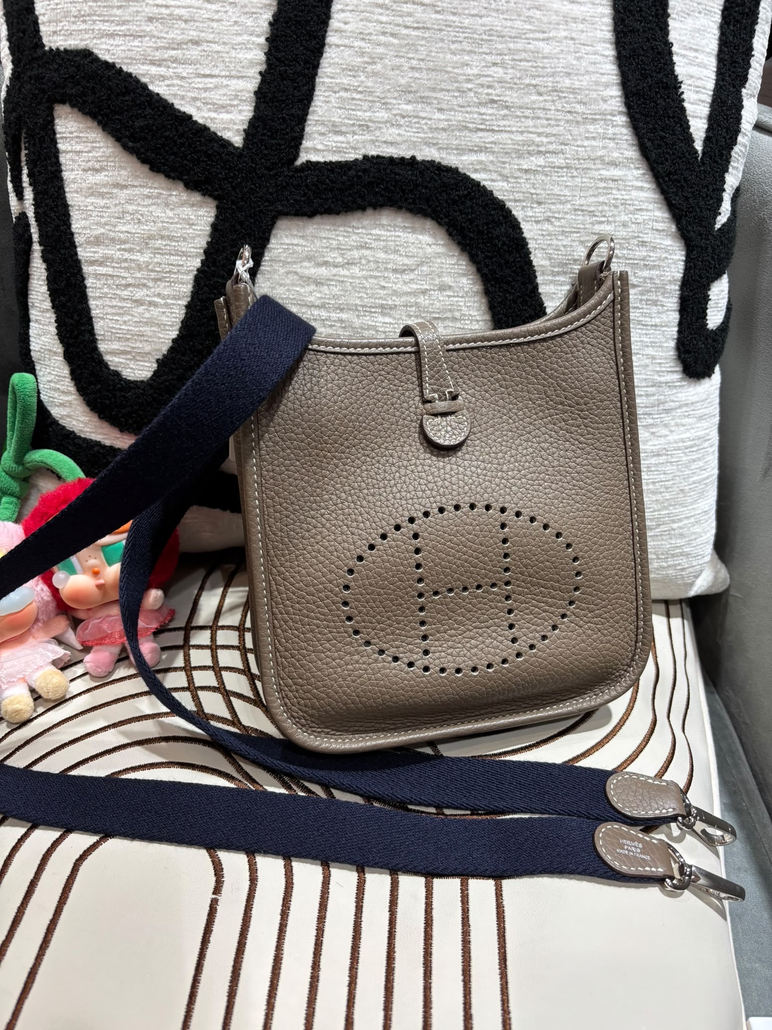 Hermes mini Evelyne,STAMP Z 大象灰 Etoupe 100%Authentic,98%new ✅內袋✅Dust bag