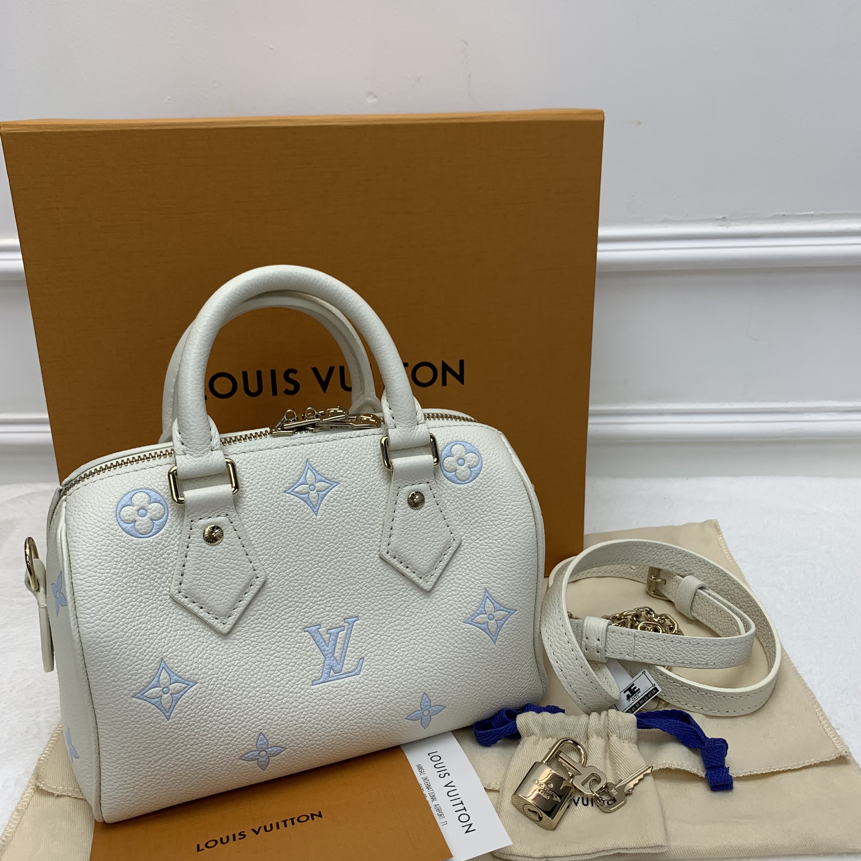 26年3月份正單閒置新🤍🩵LV speedy 20