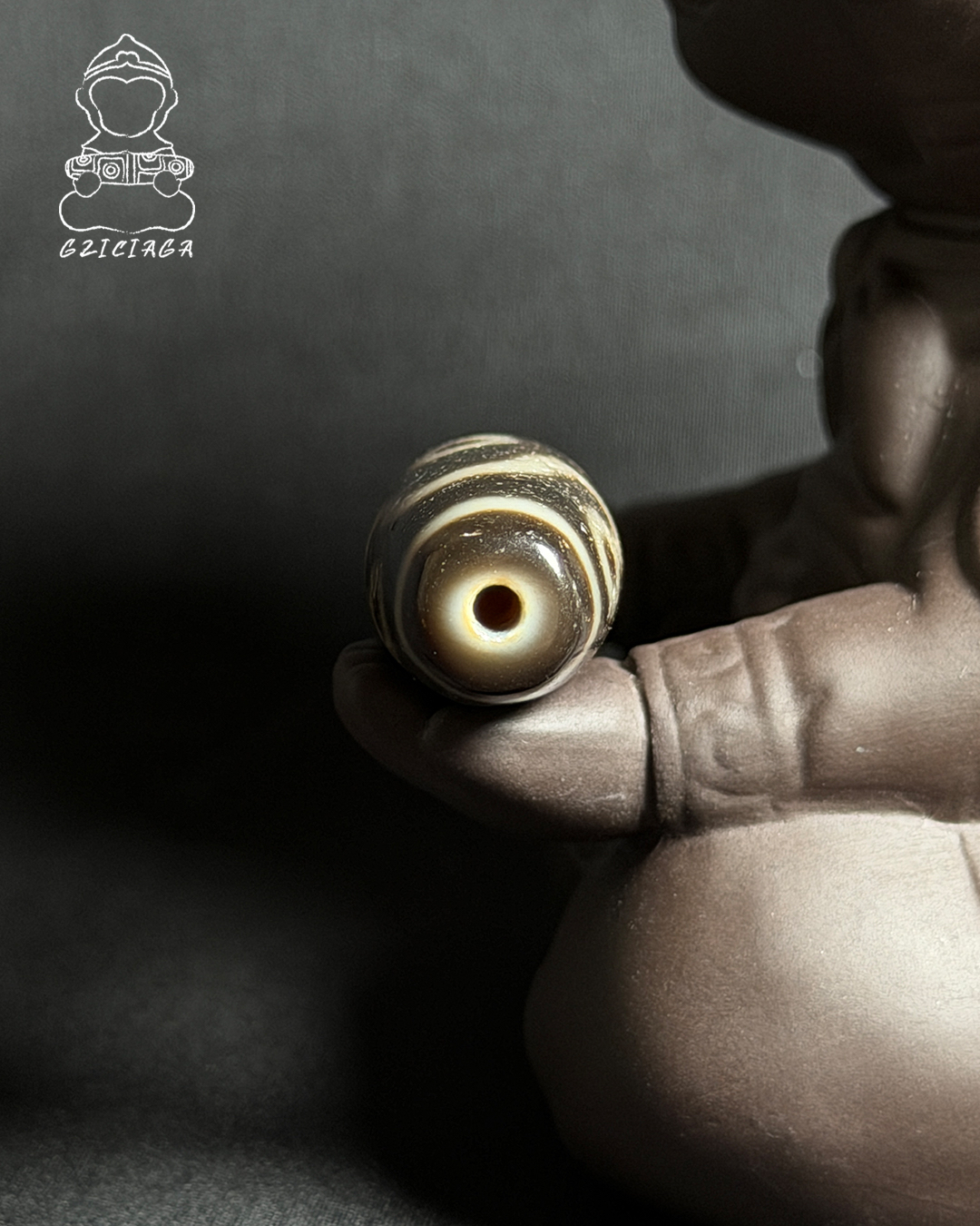 西藏至純兩眼四貴人天珠