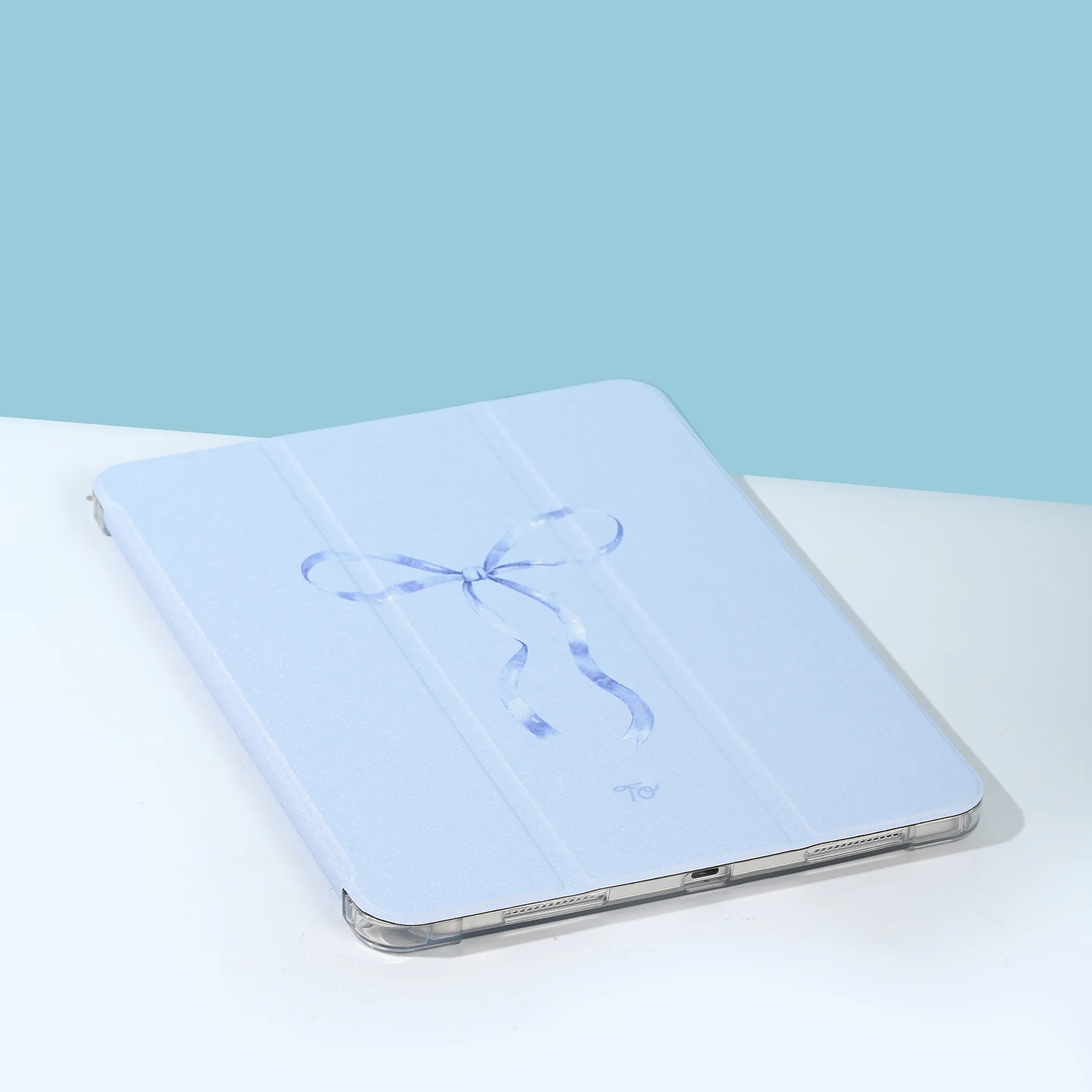 【The Silky Blue Ribbon】透明磨砂書本式 iPad Case