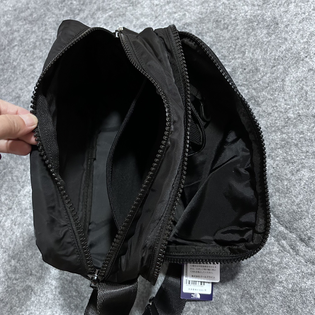 THE NORTH紫標多功能袋 $239/個