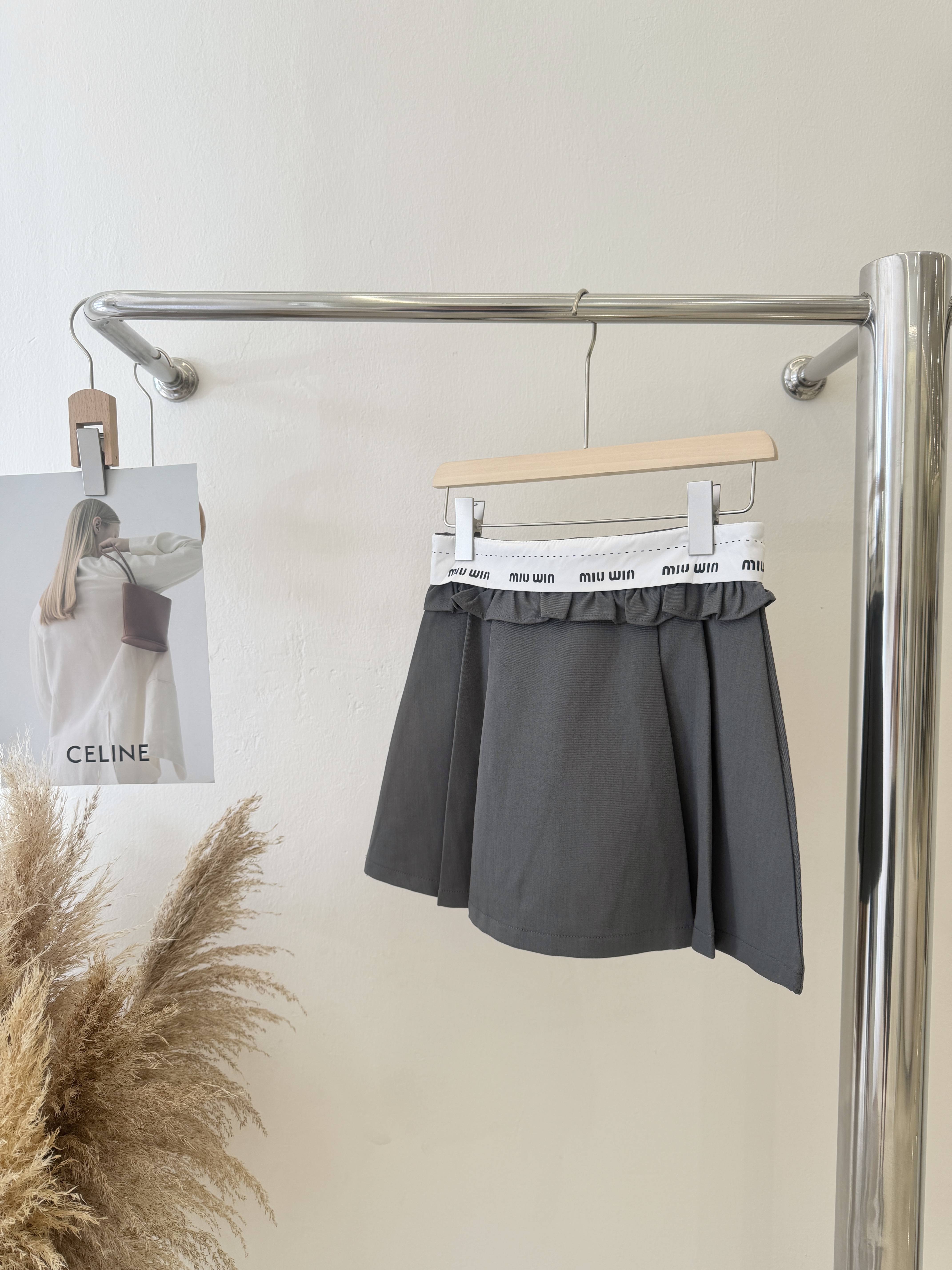 6406 爆款字母百褶裙