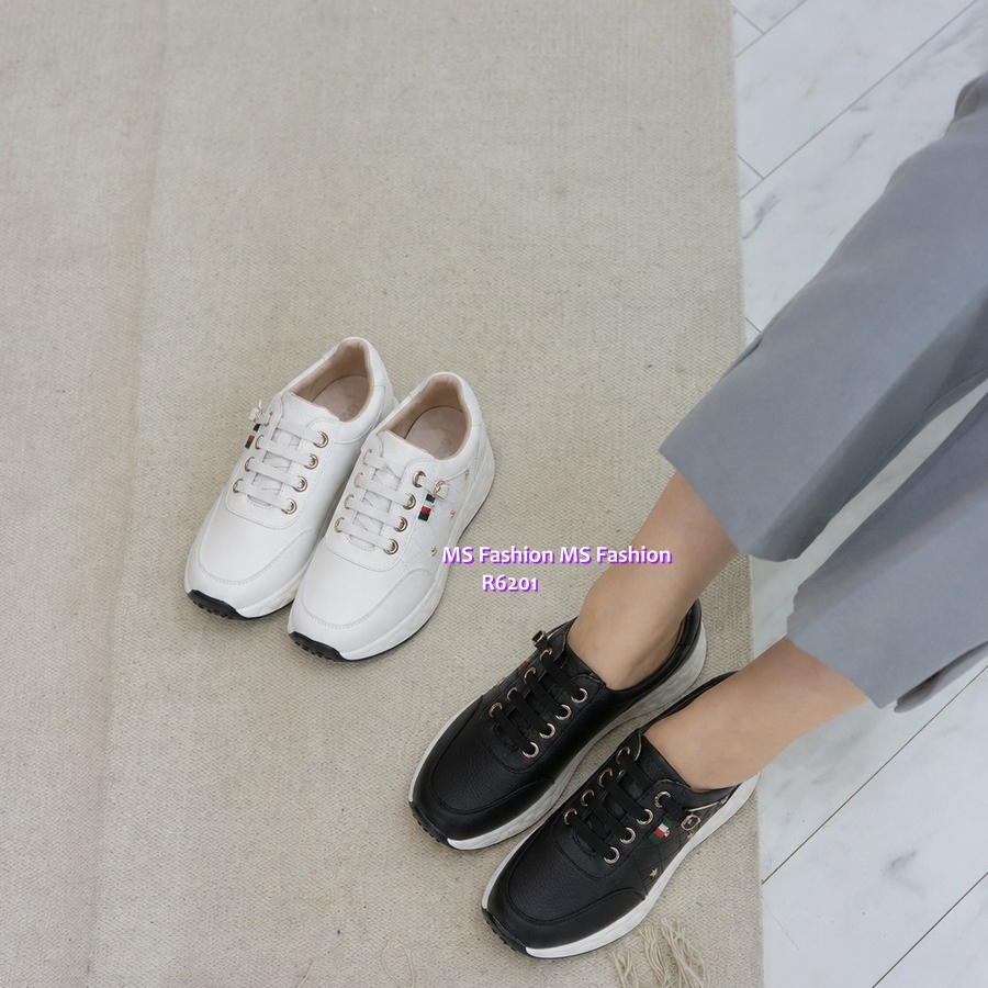 R6201 韓國🇰🇷星星飾扣sneakers