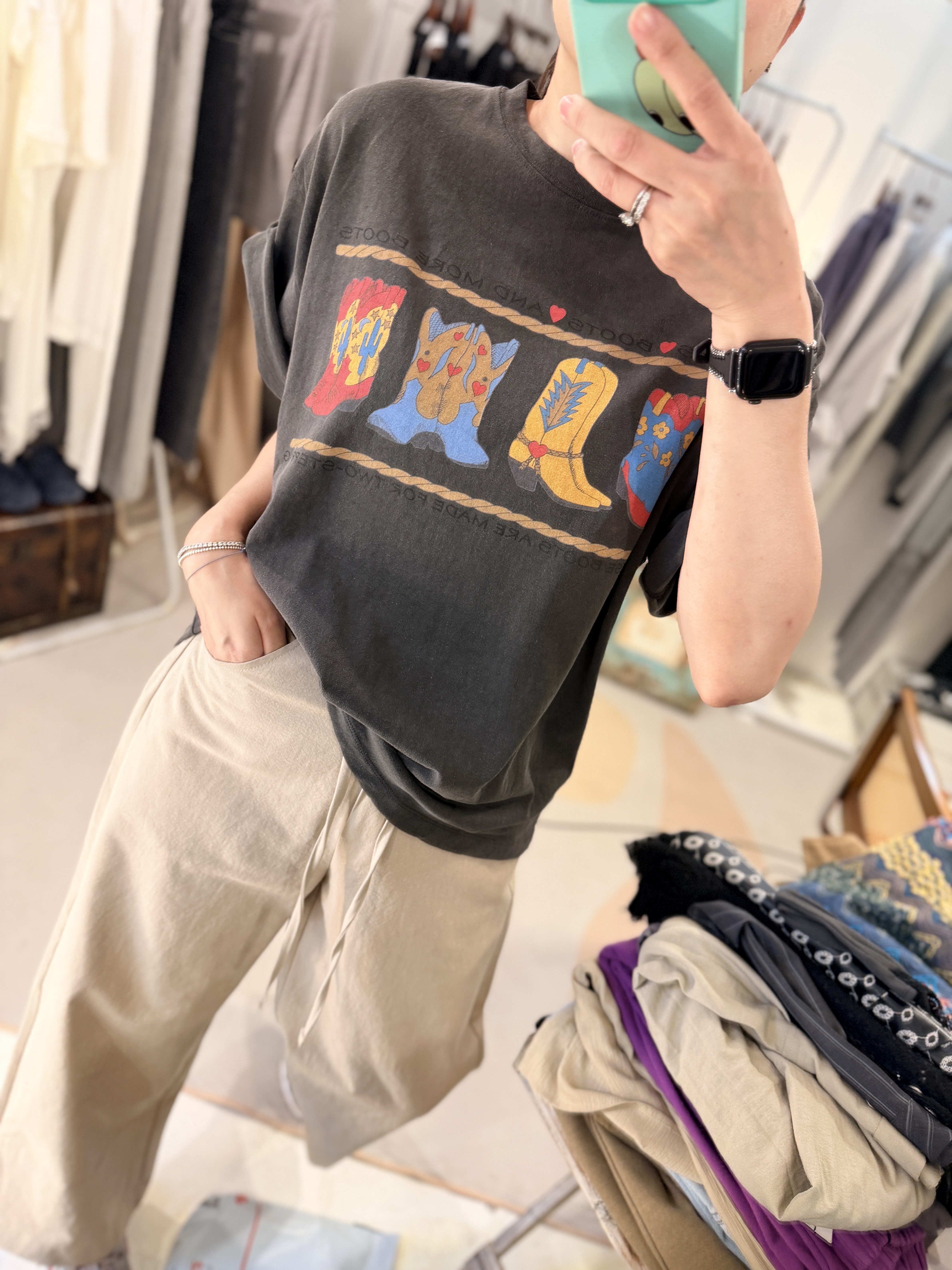 Boots printed washed tee