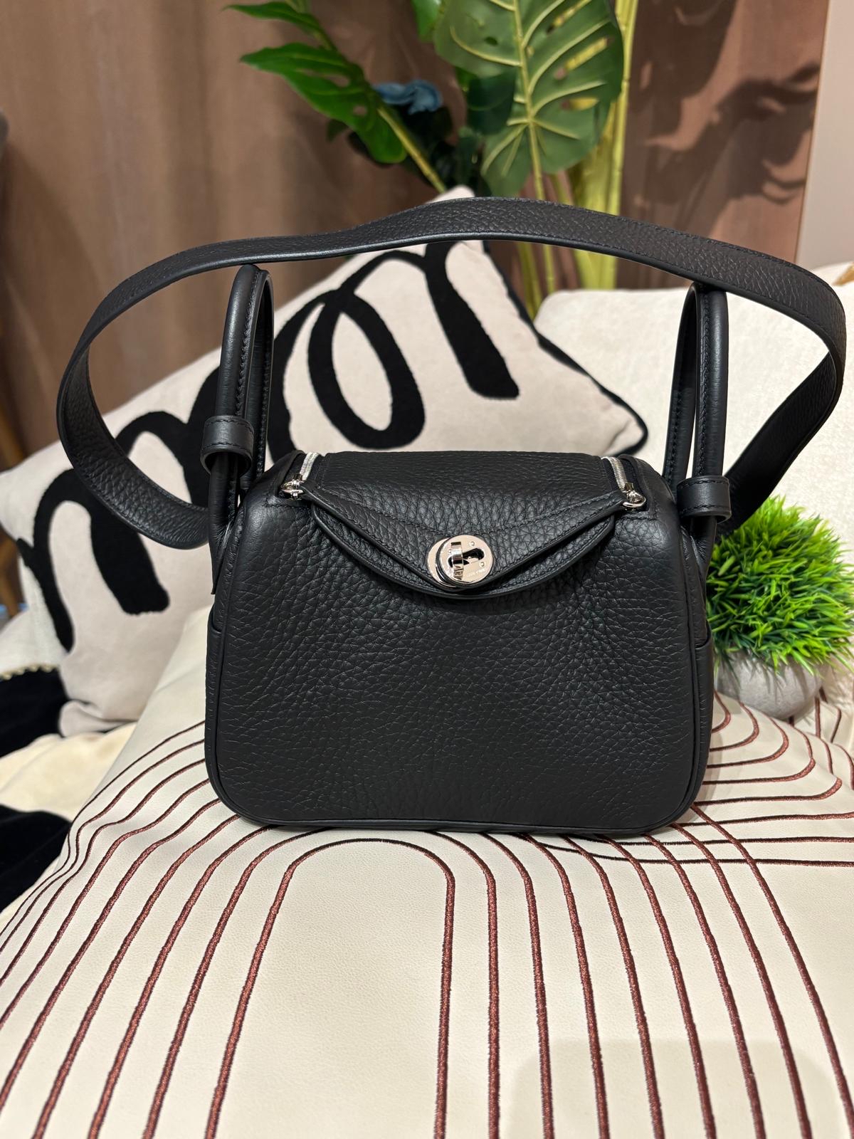 Hermes Mini Lindy Stamp W 黑銀 100%Authentic, 99%New ✅收據副本✅Dust bag✅Box